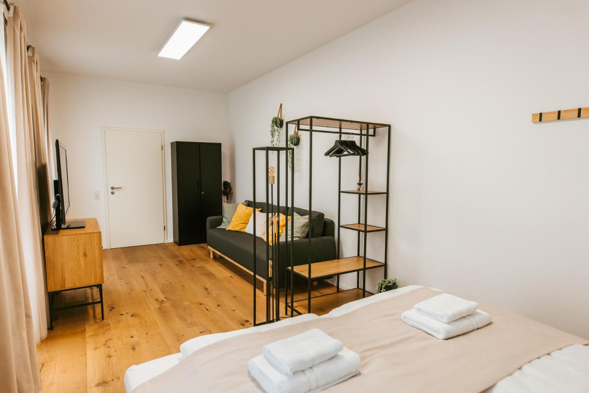 One-Bedroom Apartment photo 2
