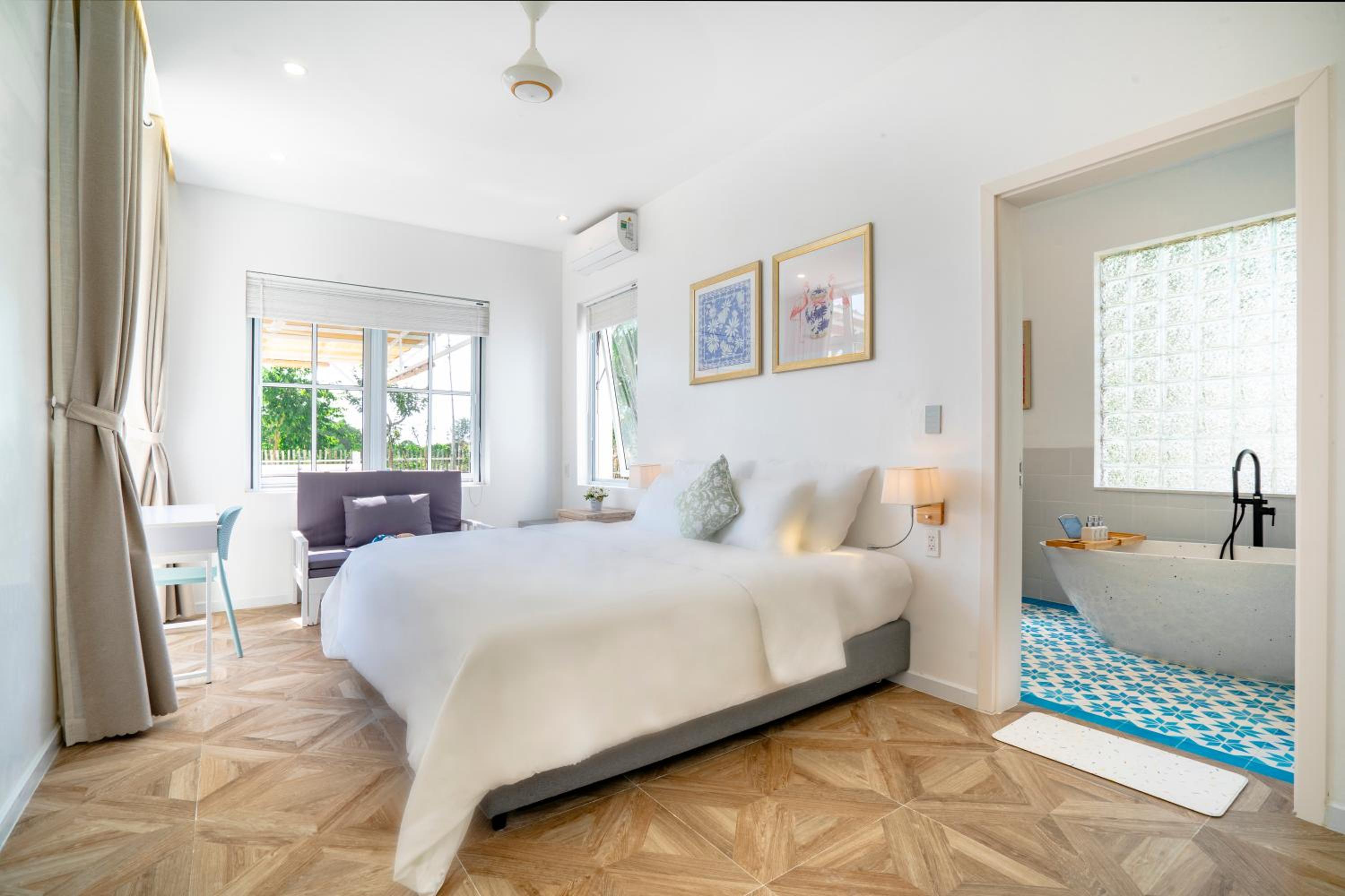 Double Room with Pool View photo 1