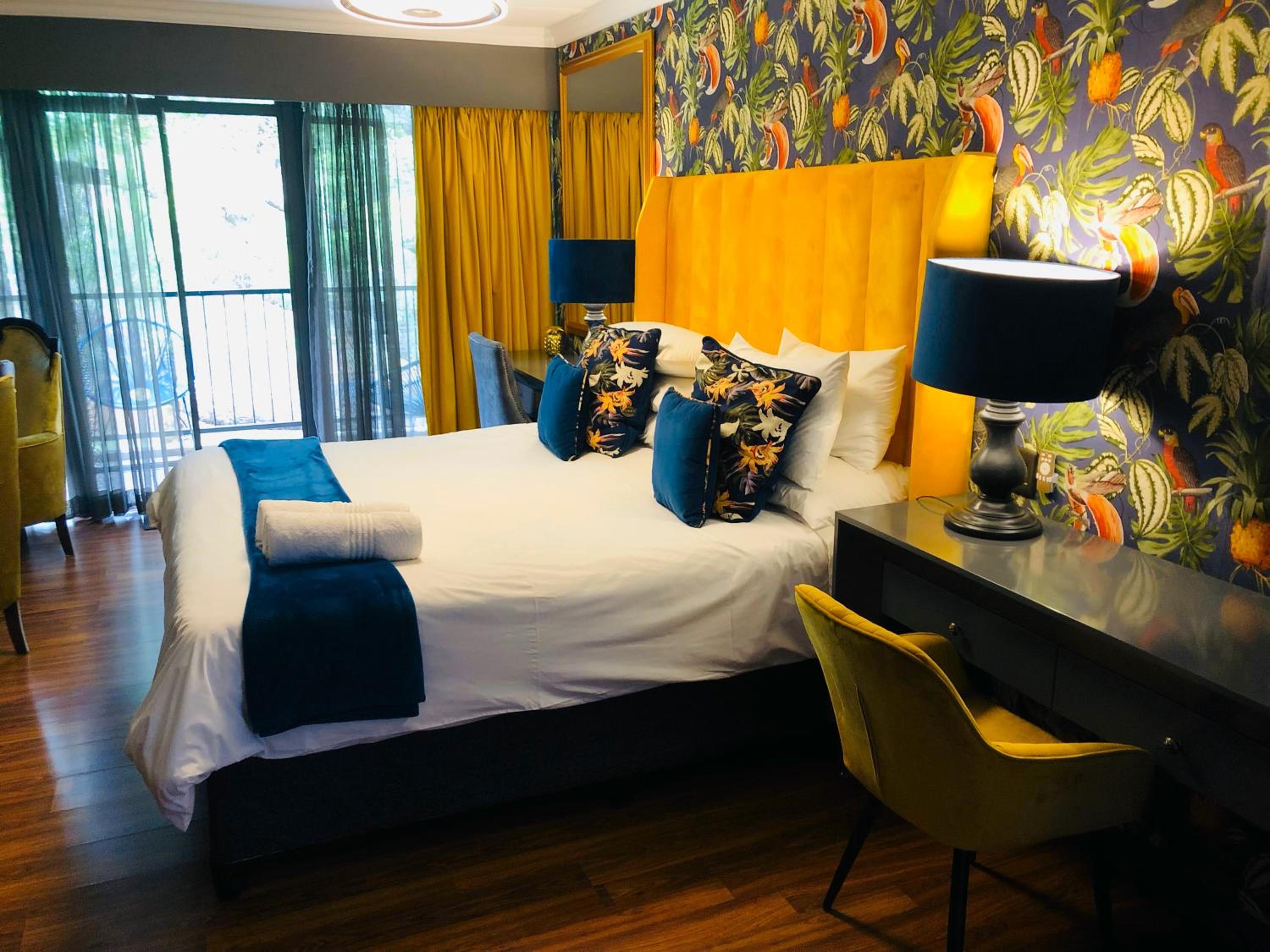 Superior Twin Room with Pool View - Photo 1