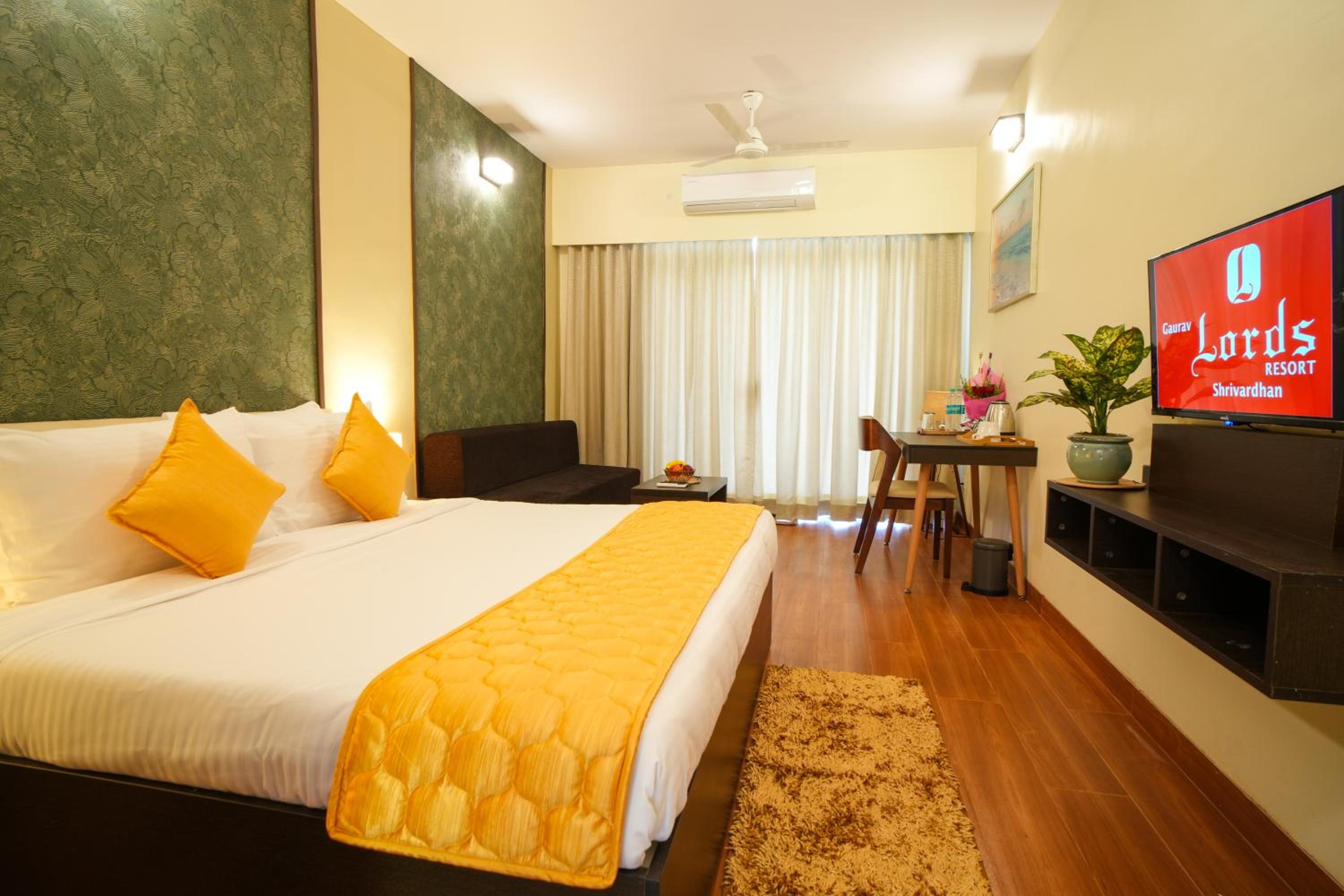 Deluxe Room - Photo 3