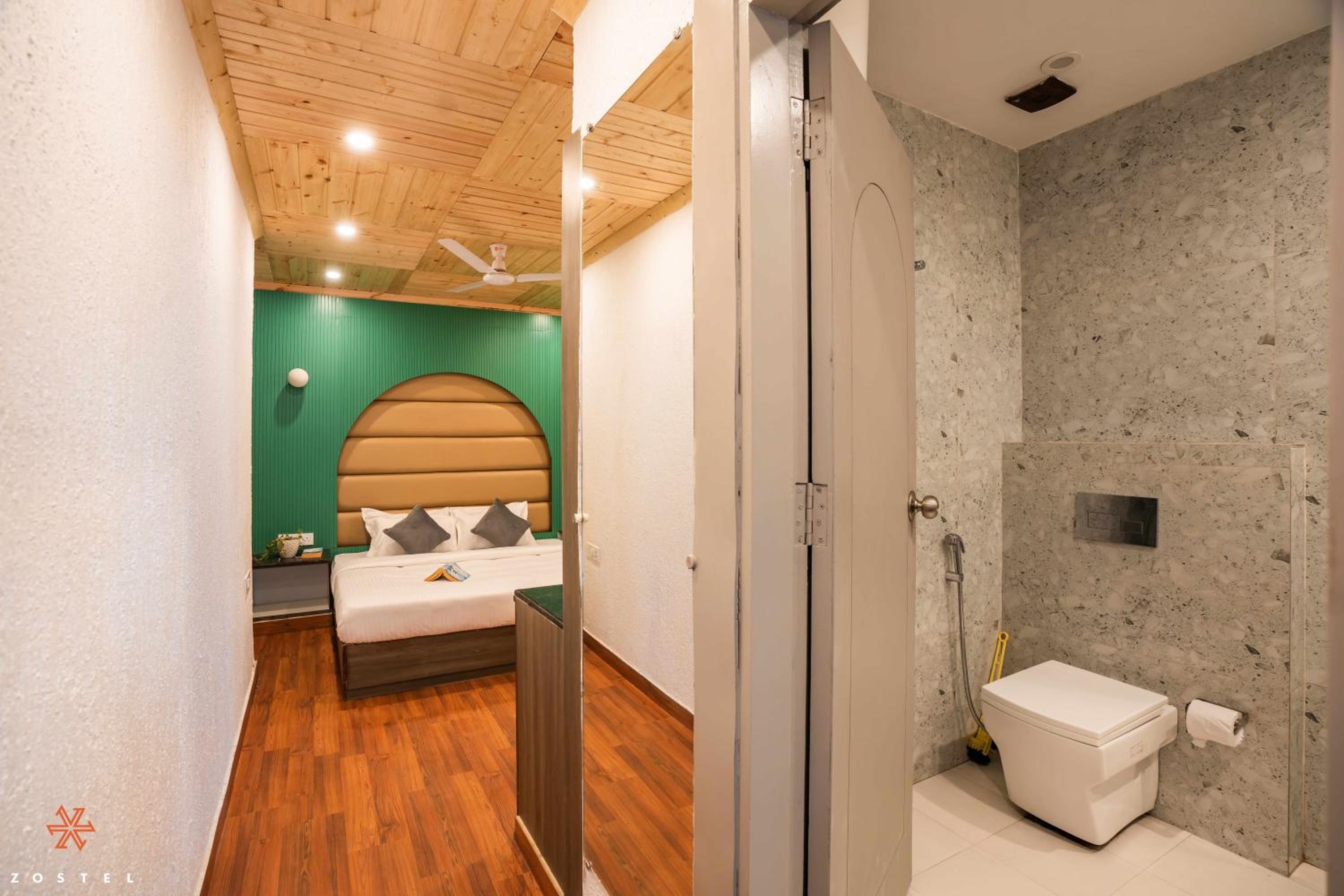 Standard Private Room (without balcony) - Photo 3
