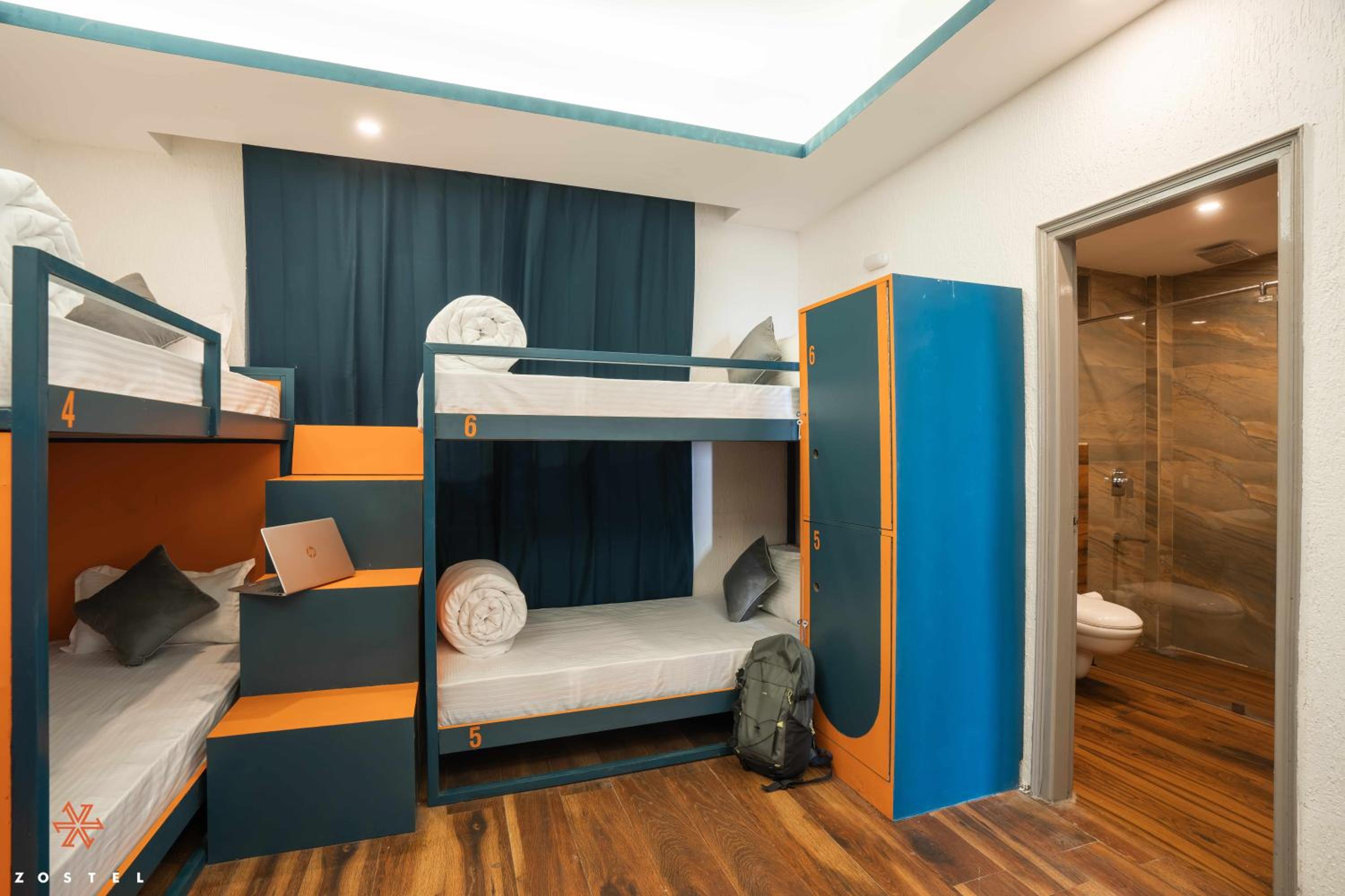 Deluxe 6 Bed Mixed Dorm (without balcony) photo 1