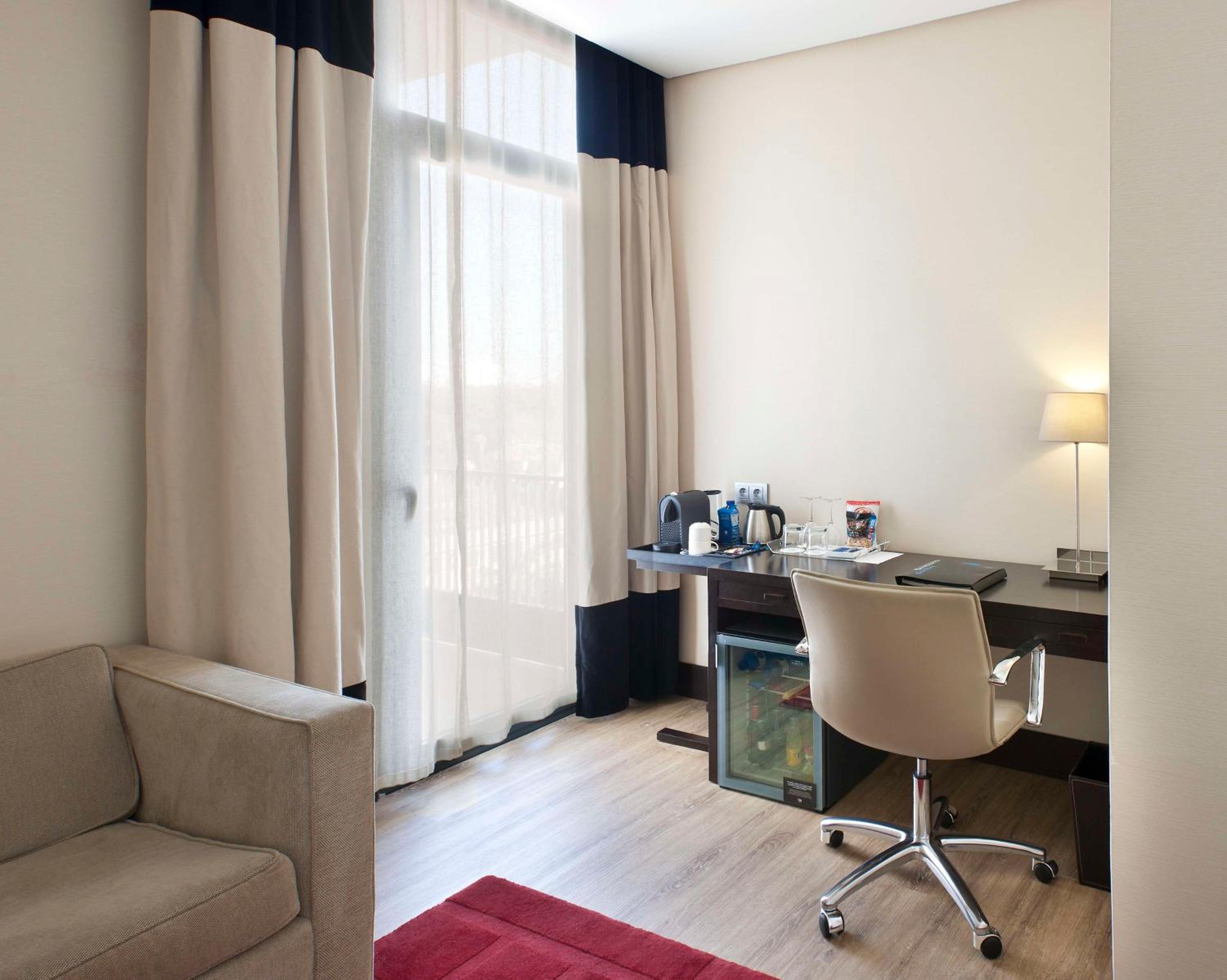 Junior Suite with Terrace - Photo 10