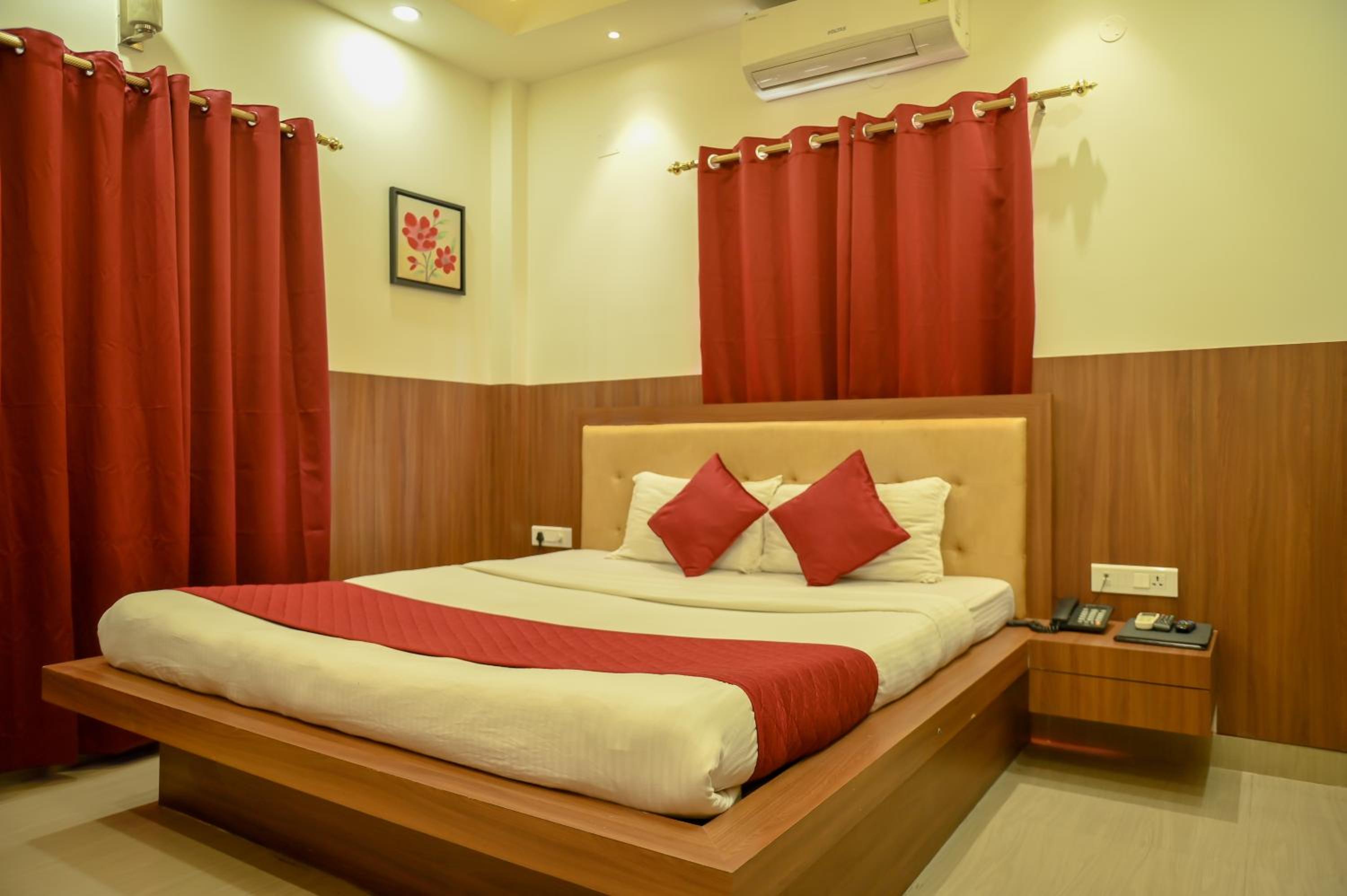 Standard Double Room - Photo 33