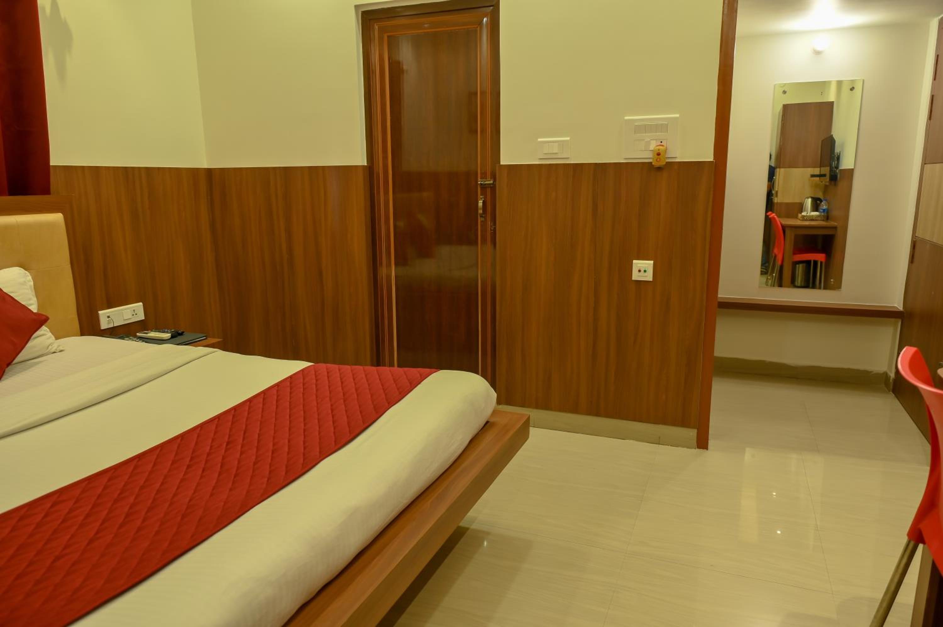 Standard Double Room - Photo 29