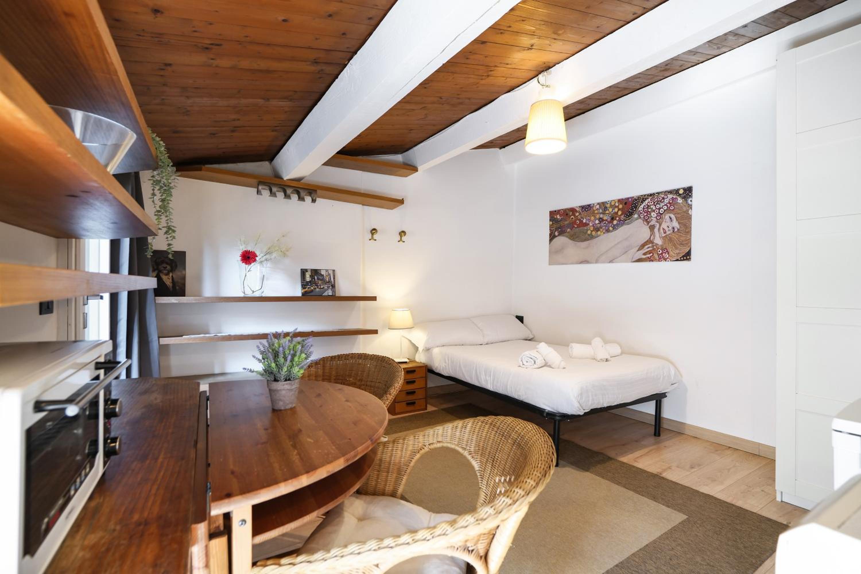 Studio Apartment