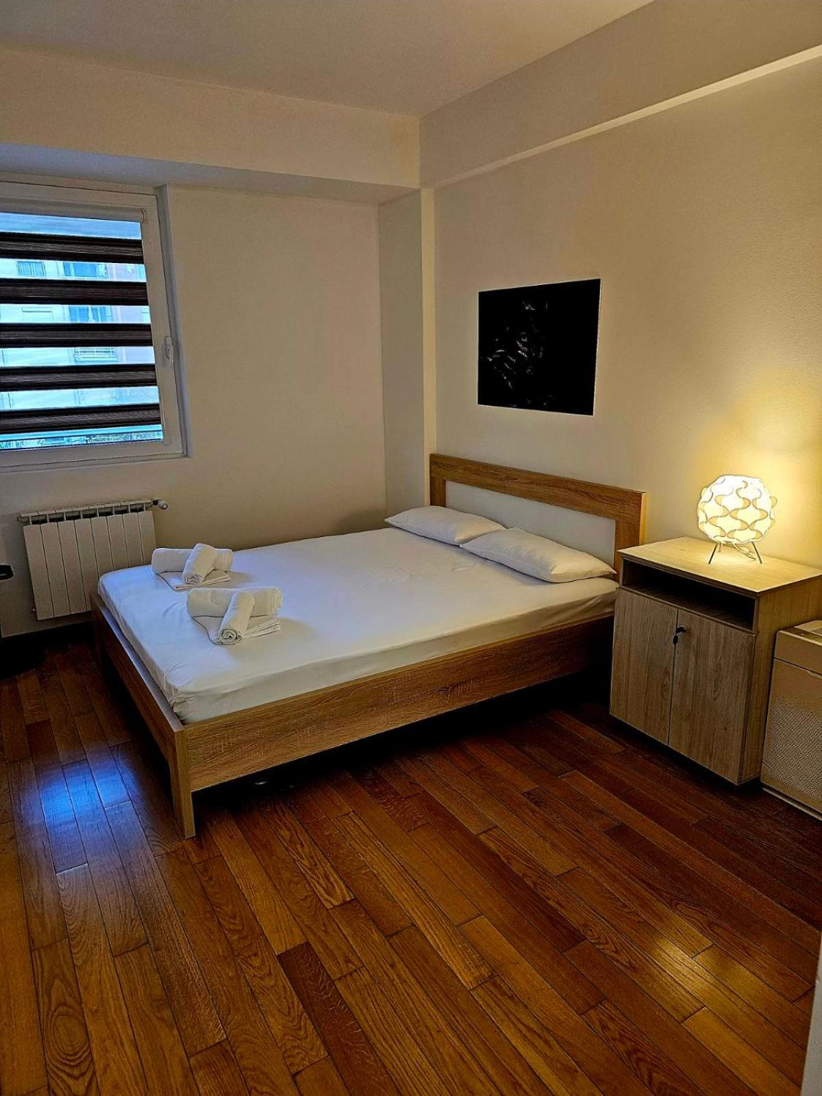 One-Bedroom Apartment photo 3
