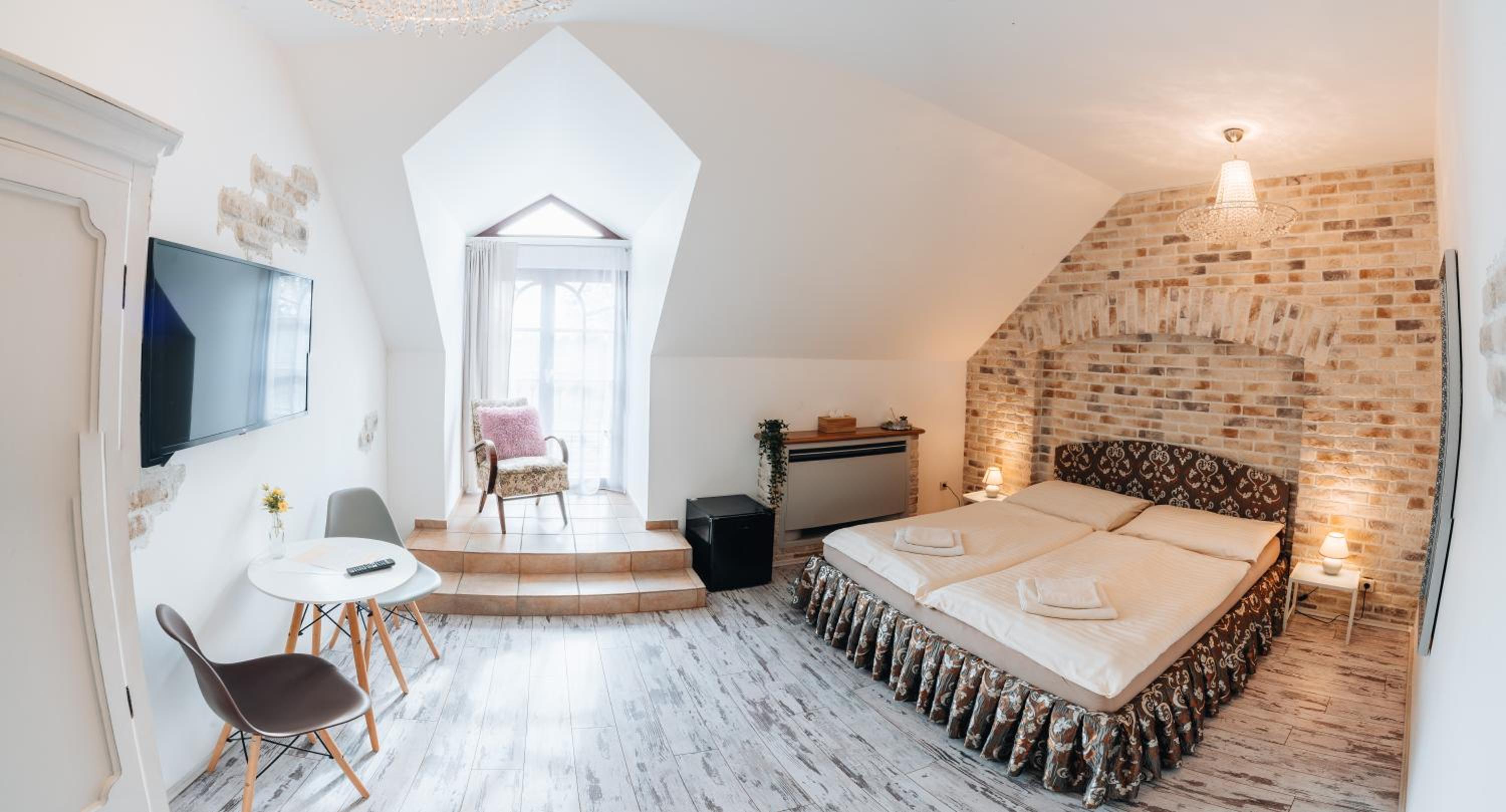 Double Room with Garden View - Photo 1