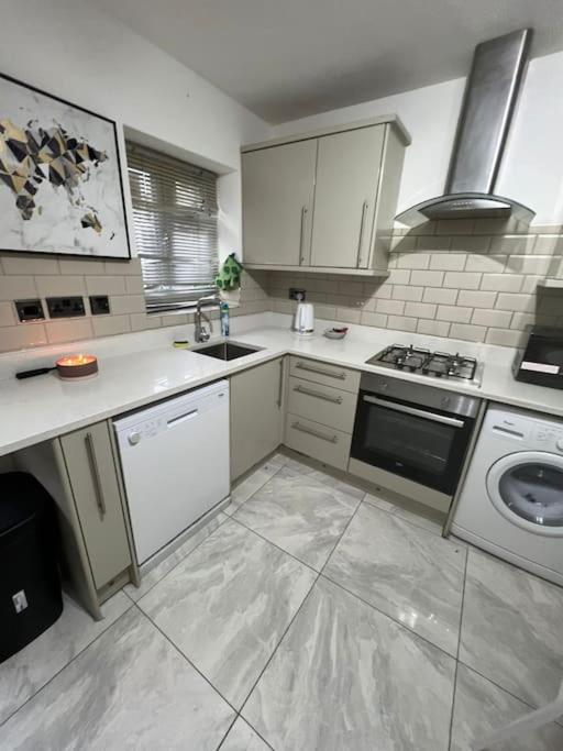 One-Bedroom House photo 3