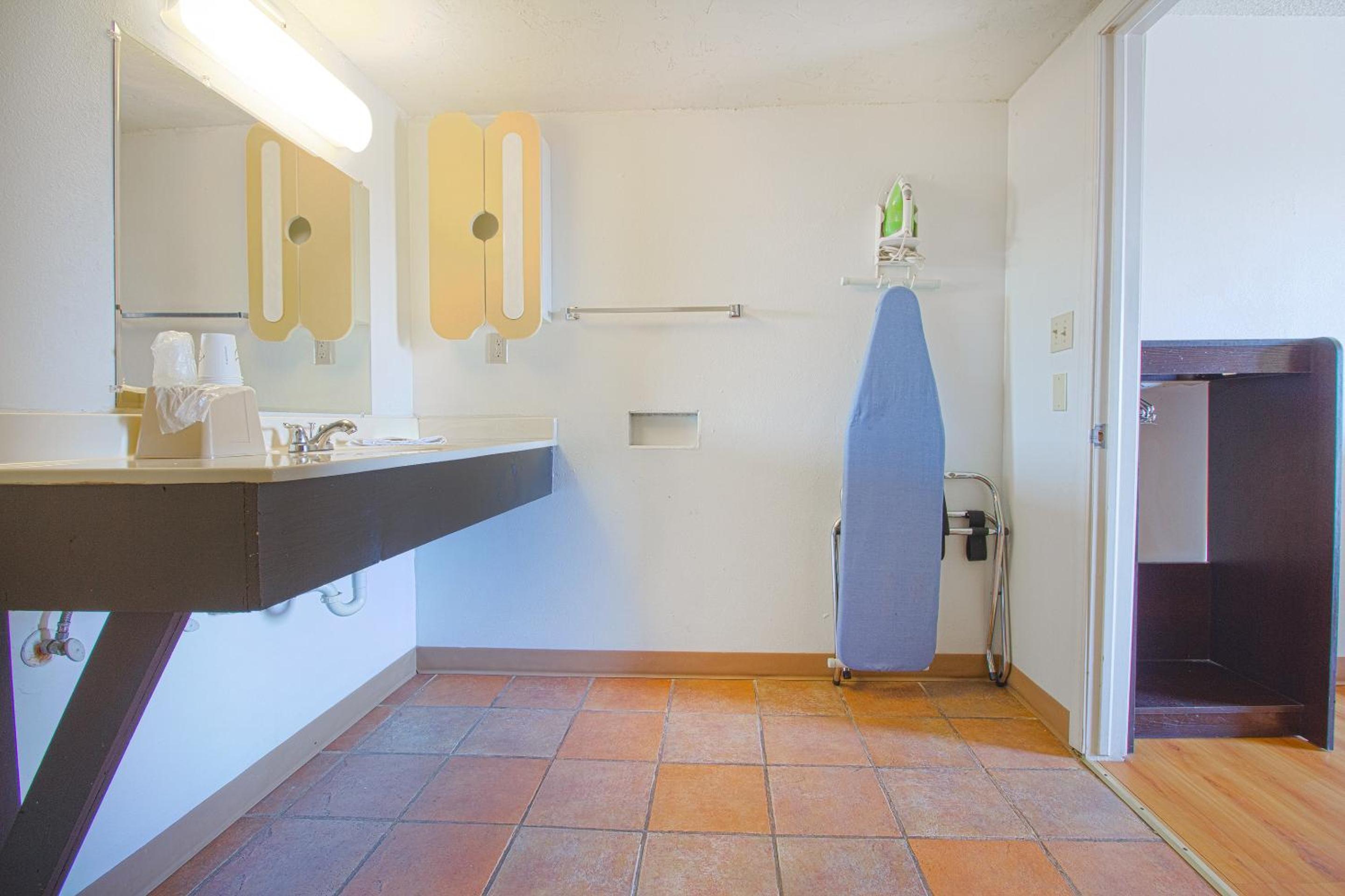 Studio Inn Extended Stay Oklahoma City Airport by OYO, Φωτογραφία 5