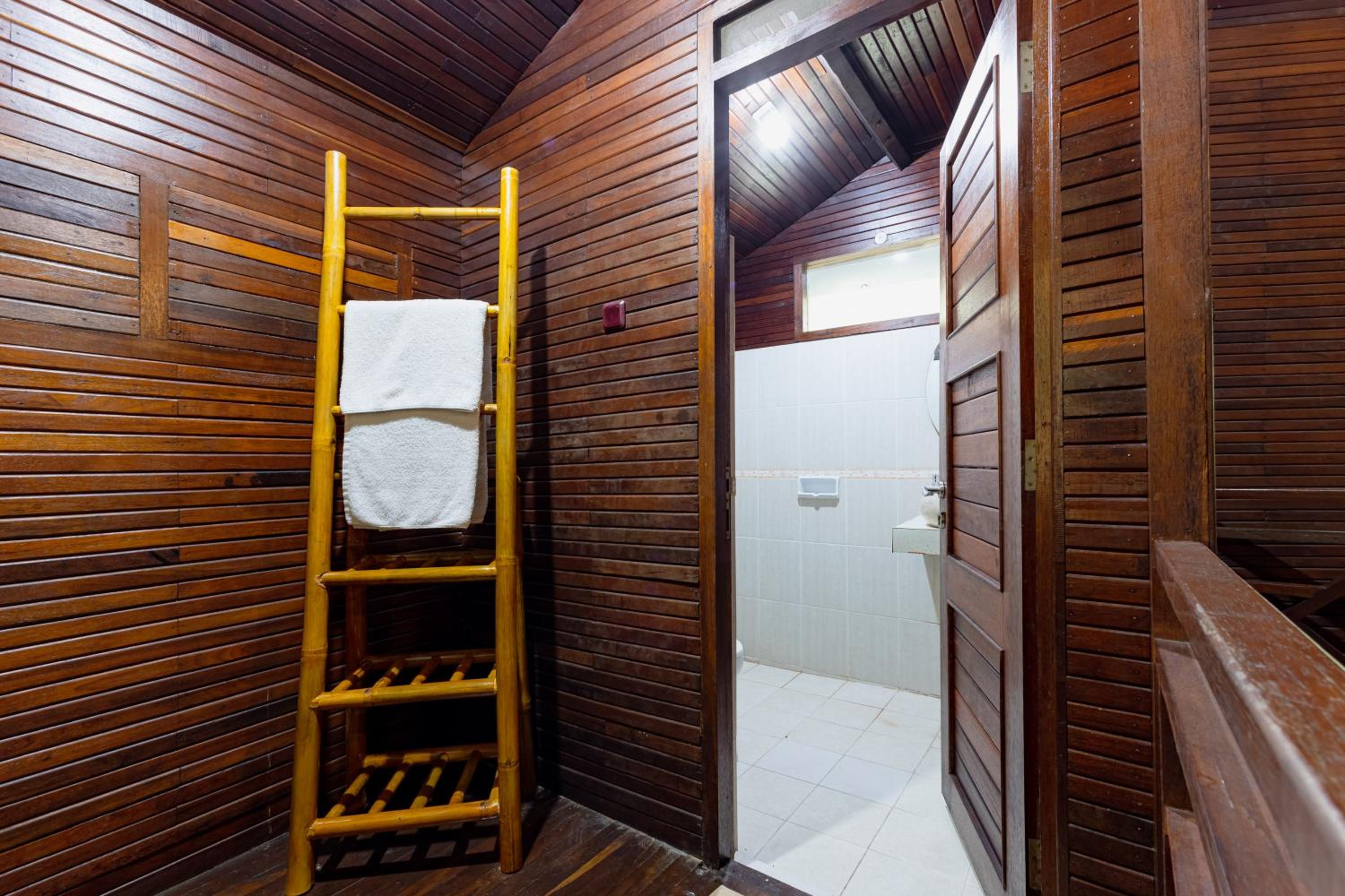 Deluxe Suite - Photo 6