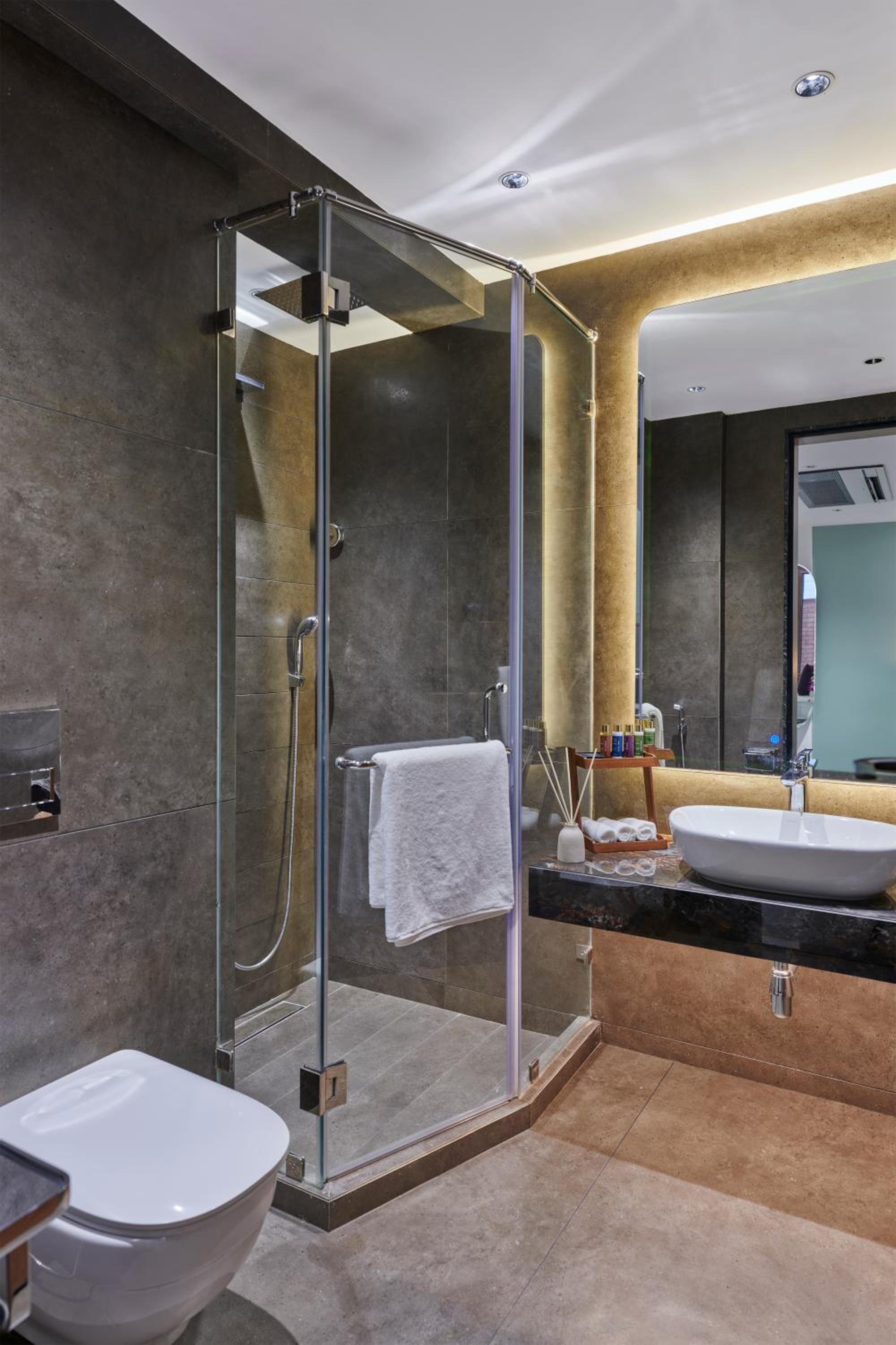 King Suite photo 3
