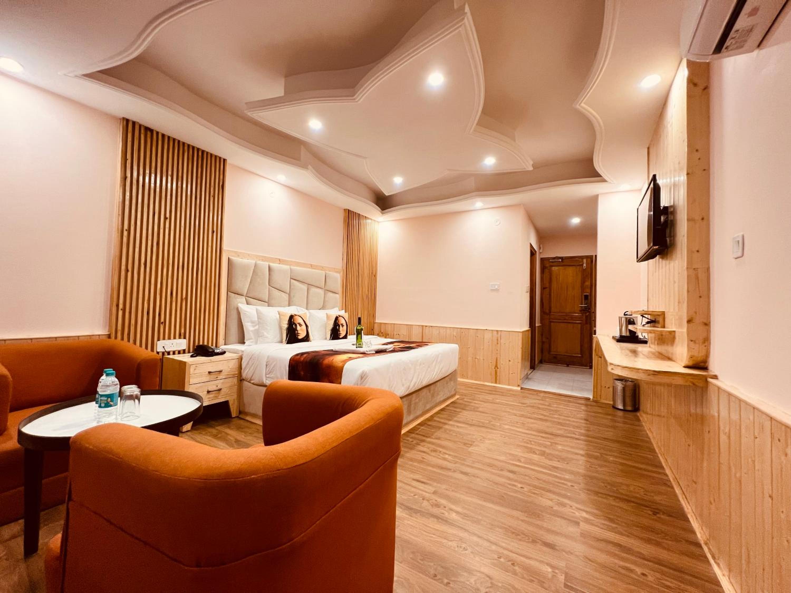 King Room with Mountain View