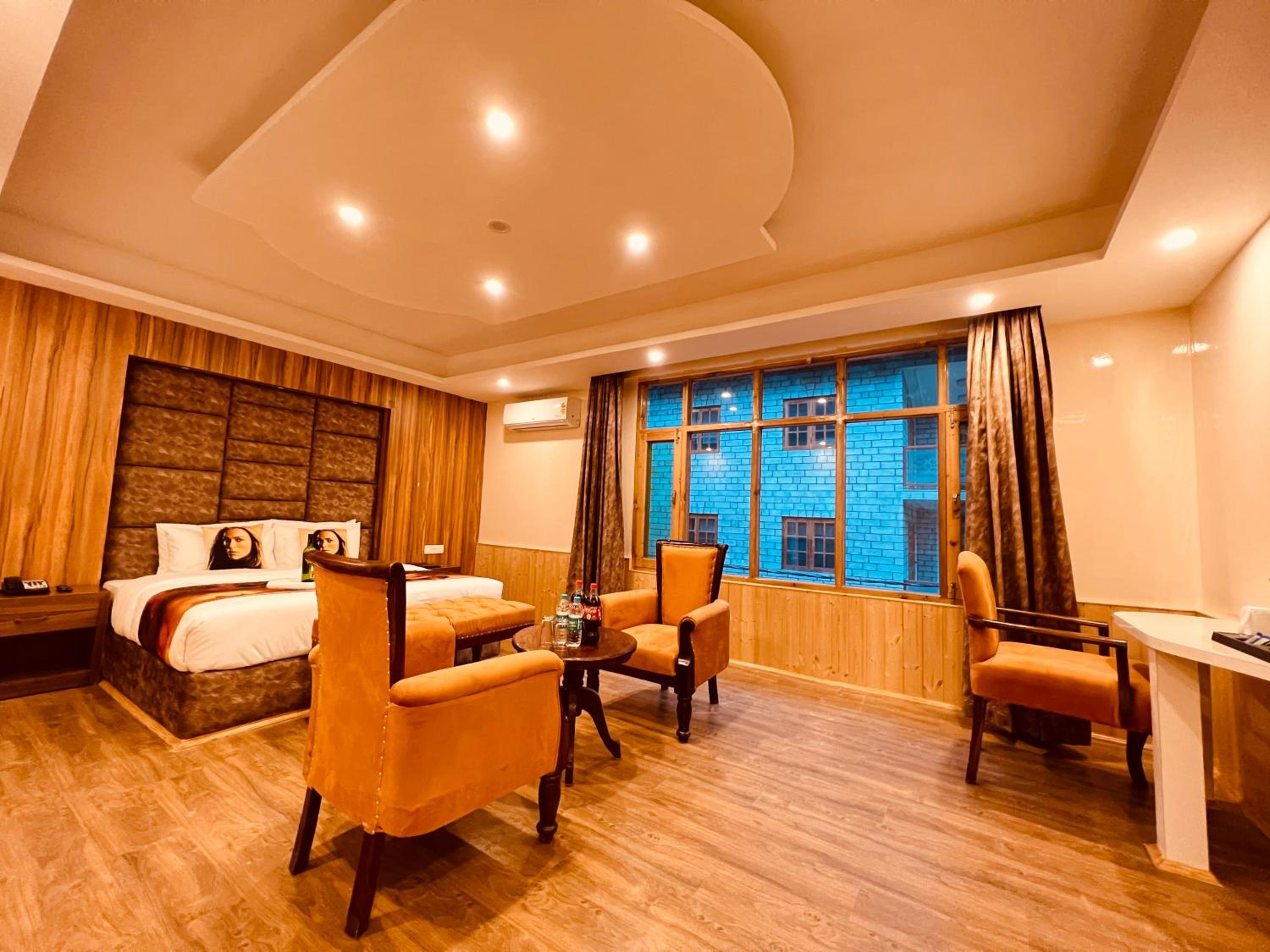 King Room