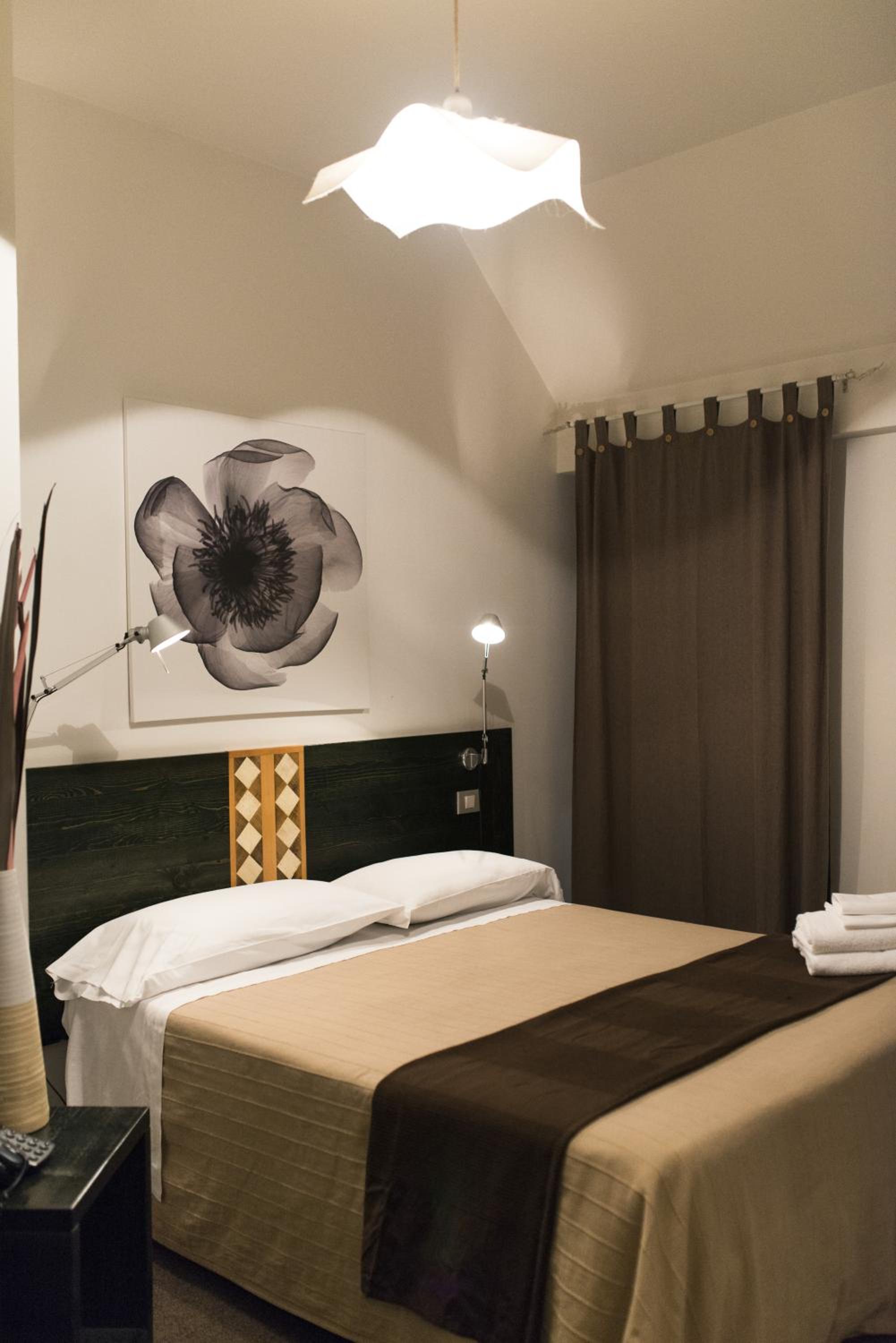 Double or Twin Room photo 3
