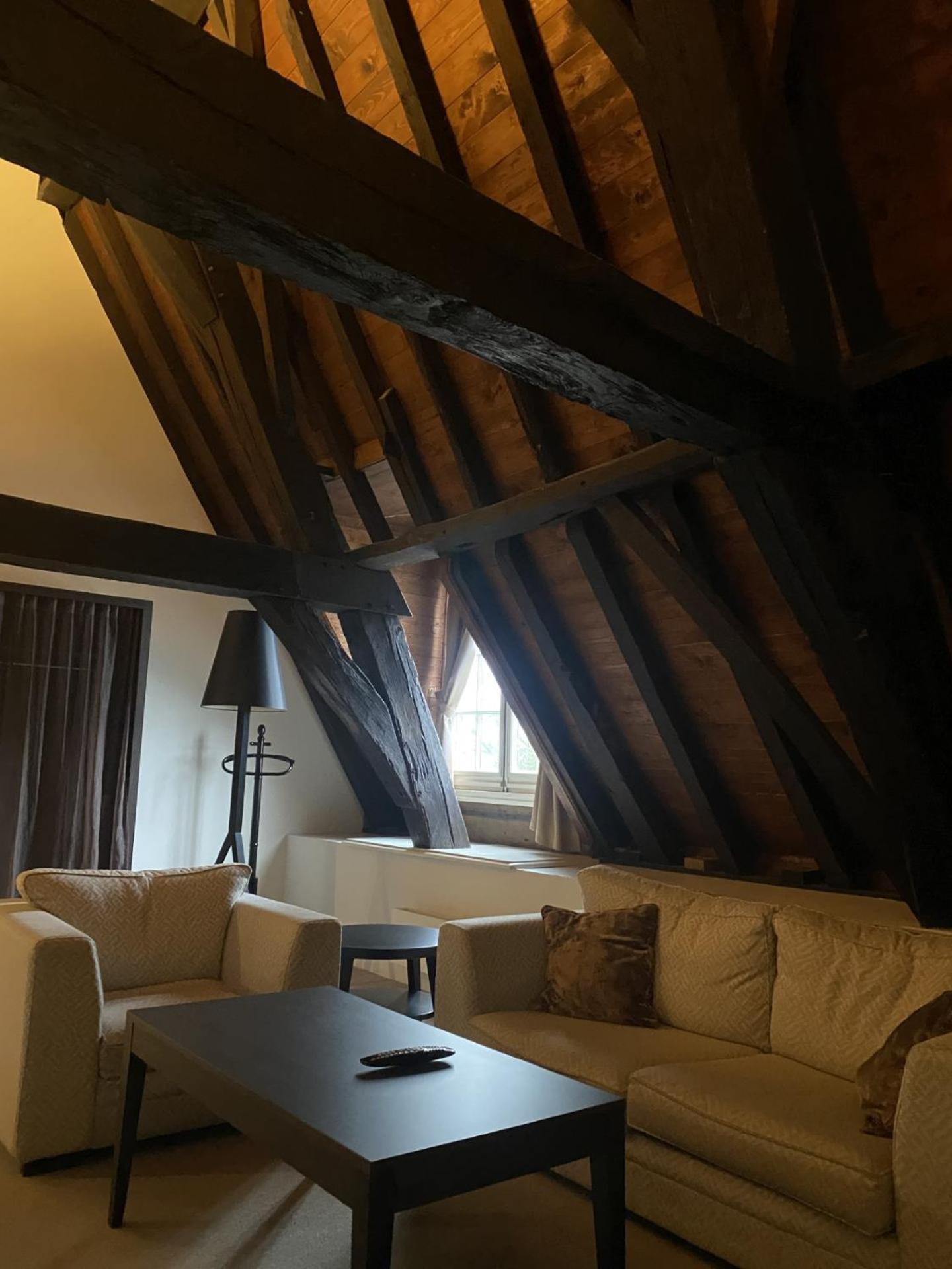 Suite - Photo 7