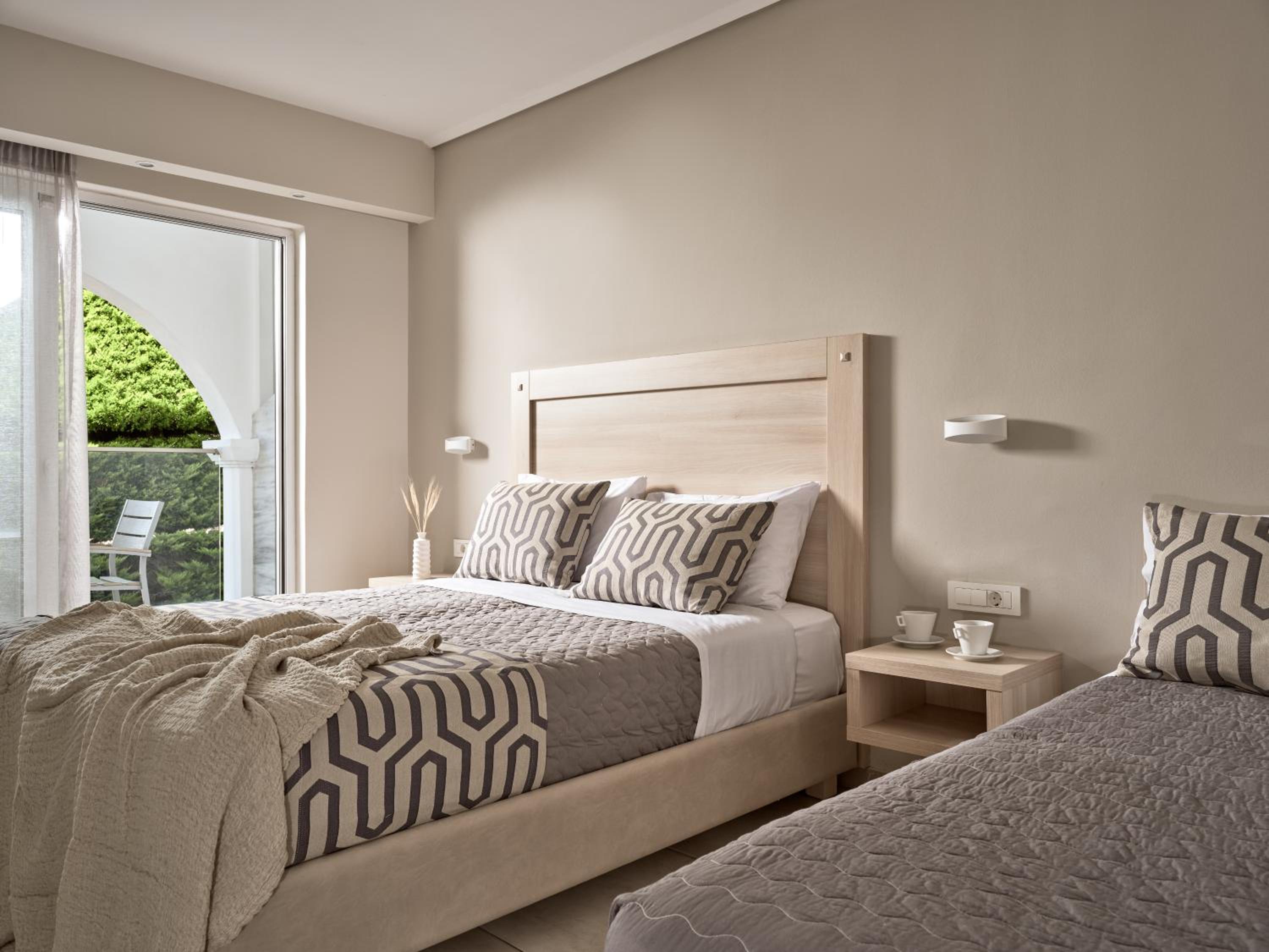 Superior Double or Twin Room - Photo 9