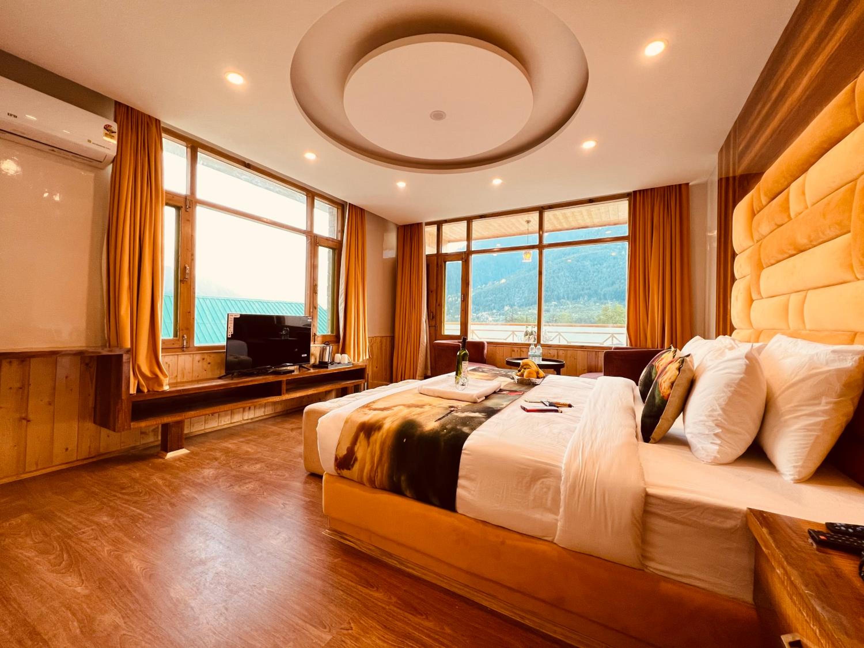 Family Room with Mountain View