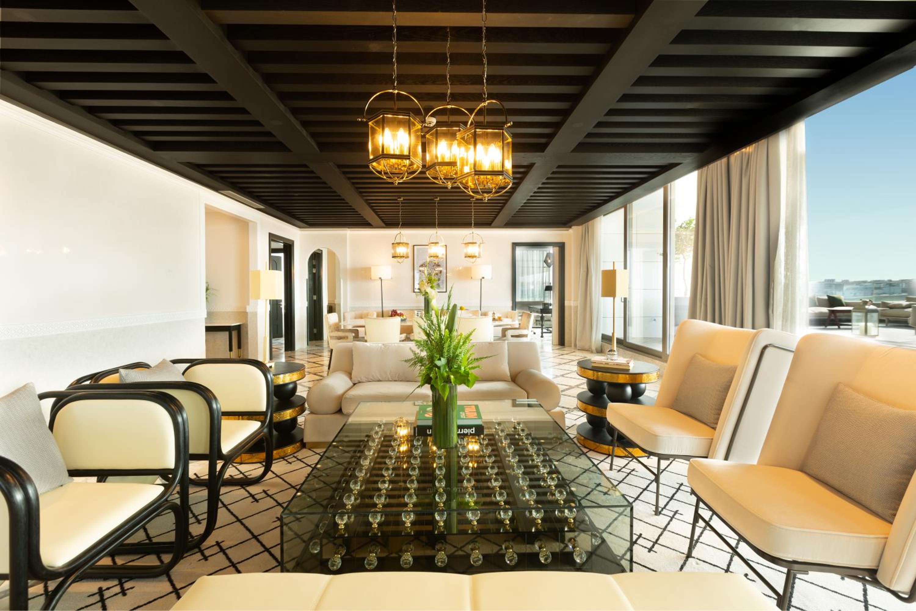 Three-Bedroom Ambassador Suite - Photo 7