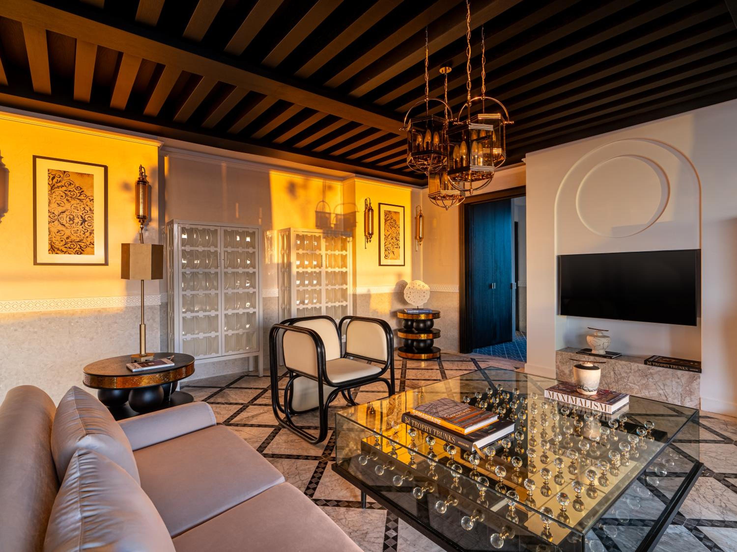 Three-Bedroom Ambassador Suite - Photo 4