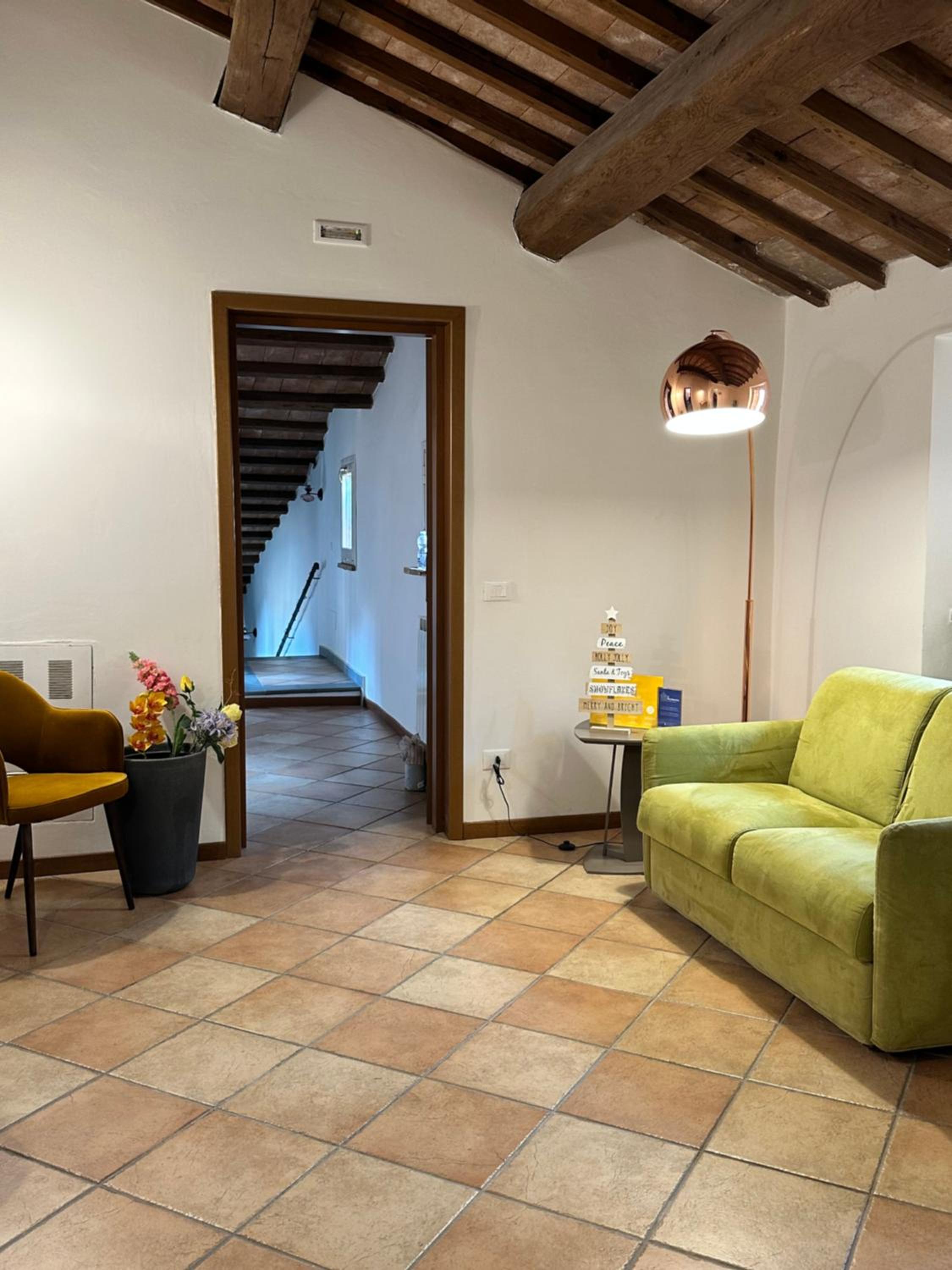 Suite - Photo 5