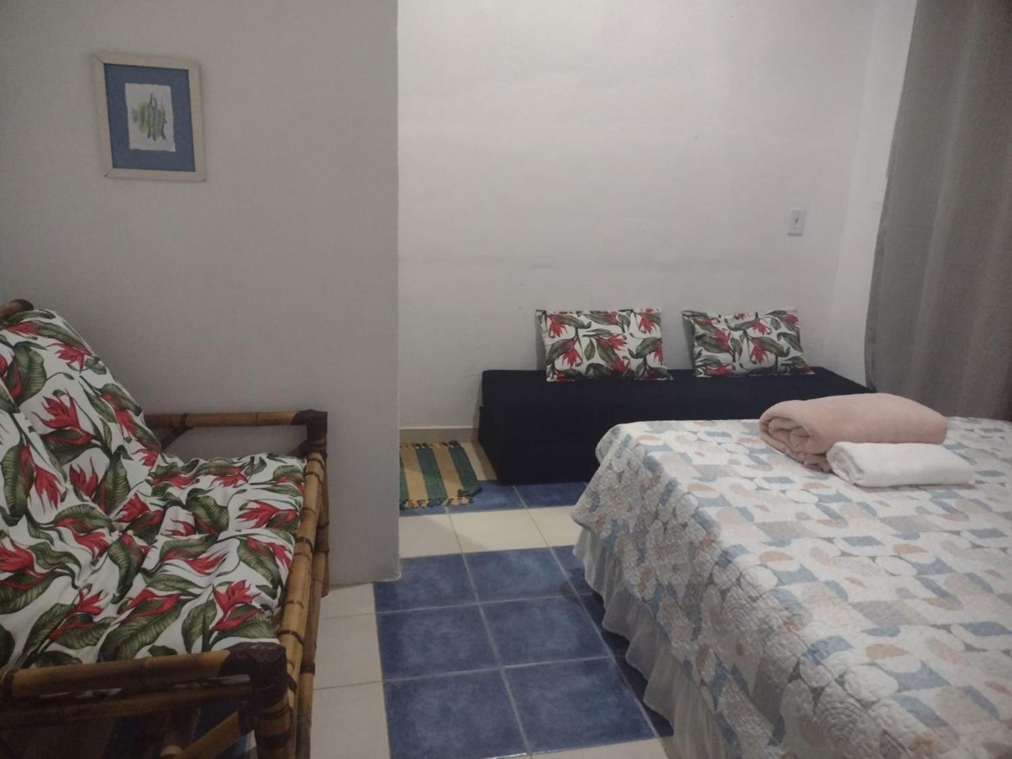 Suite - Photo 1