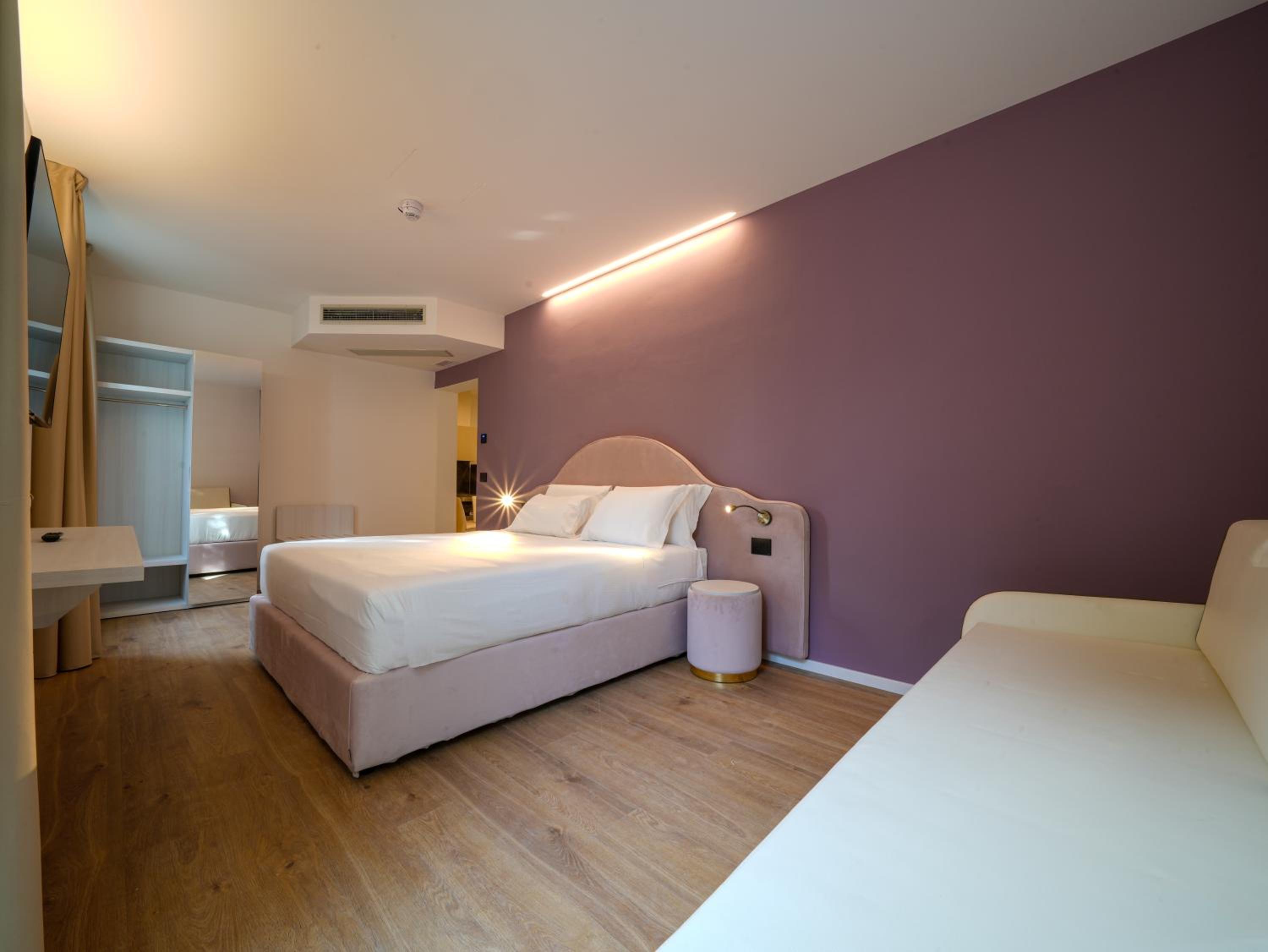 One-Bedroom Suite
