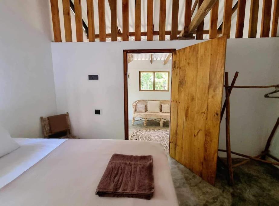One-Bedroom House photo 1