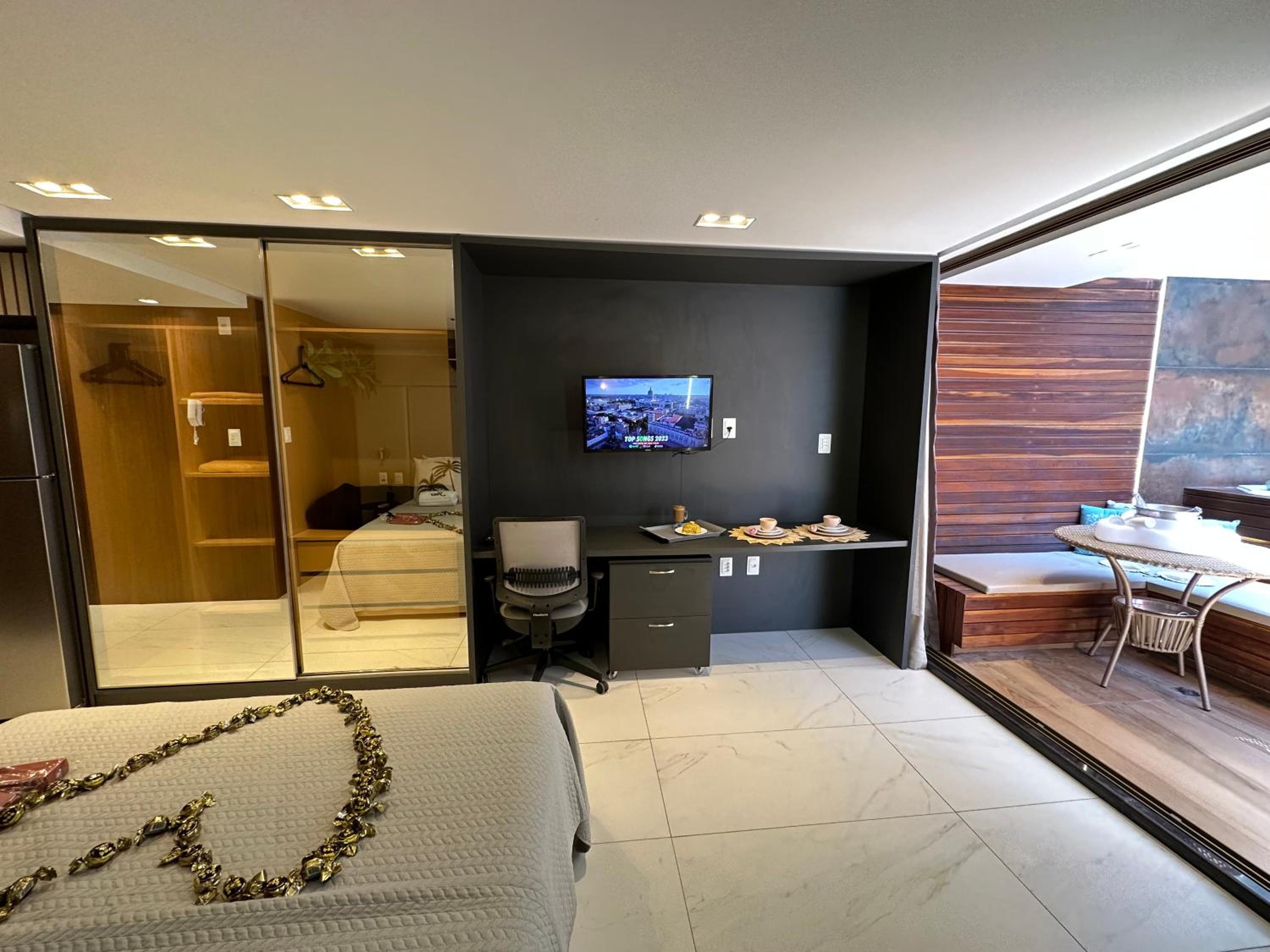 Studio With Spa Bath photo 1