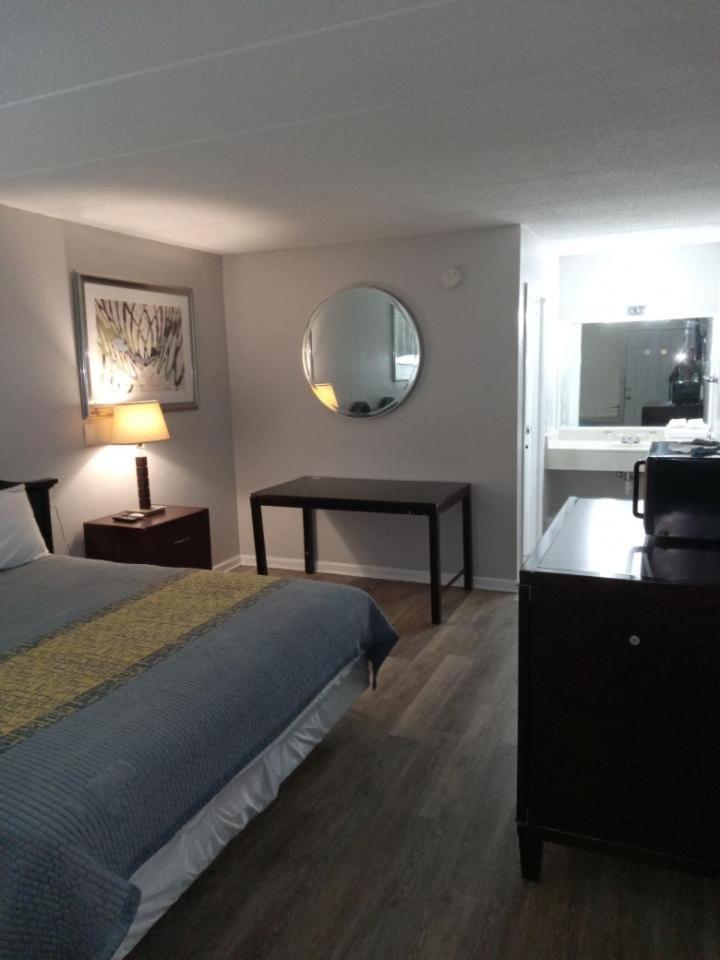 Deluxe Room - Photo 9