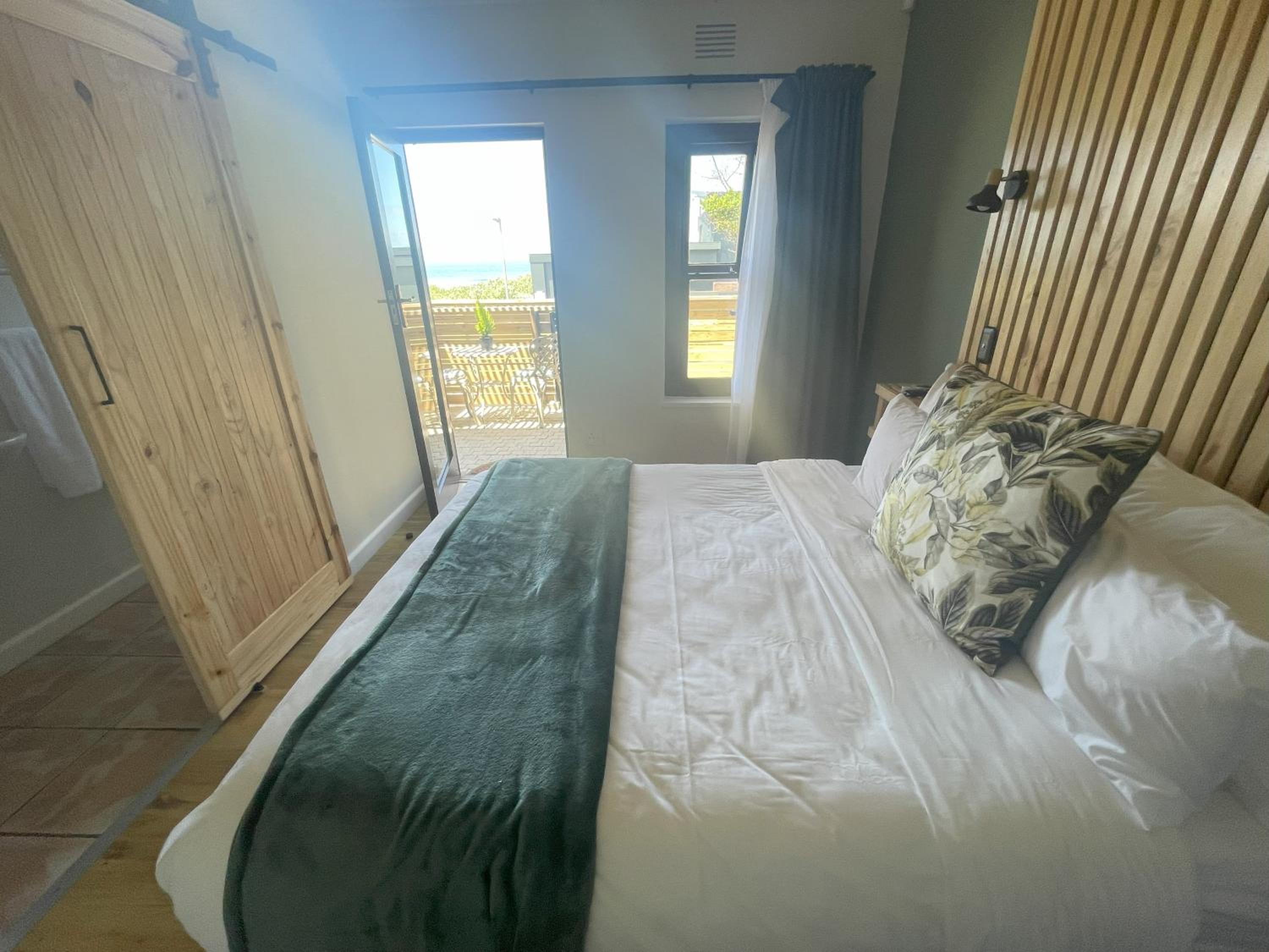 Queen Room with Sea View 1 photo 2