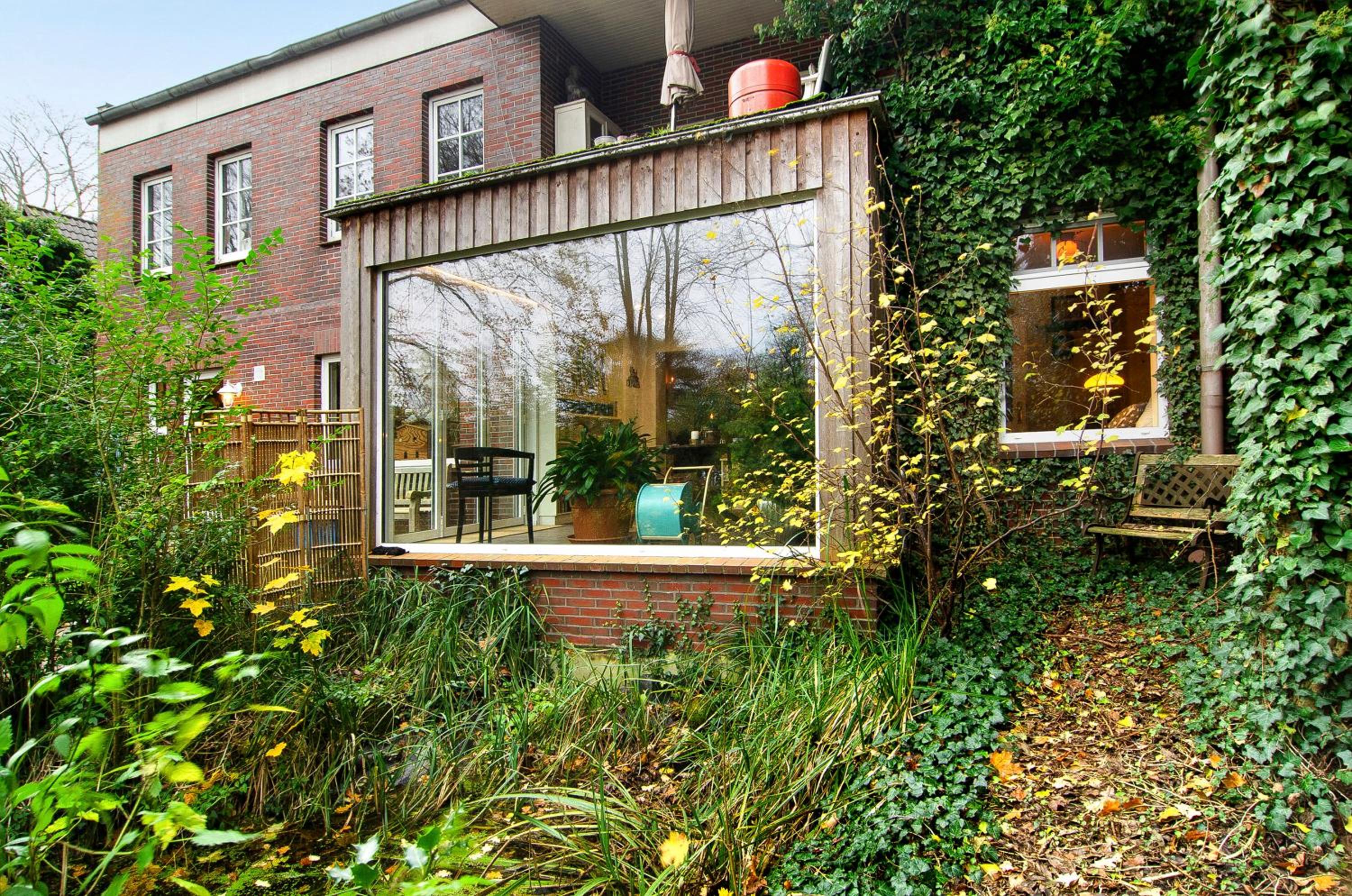 Two-Bedroom Deluxe Apartment with Garden View photo 2
