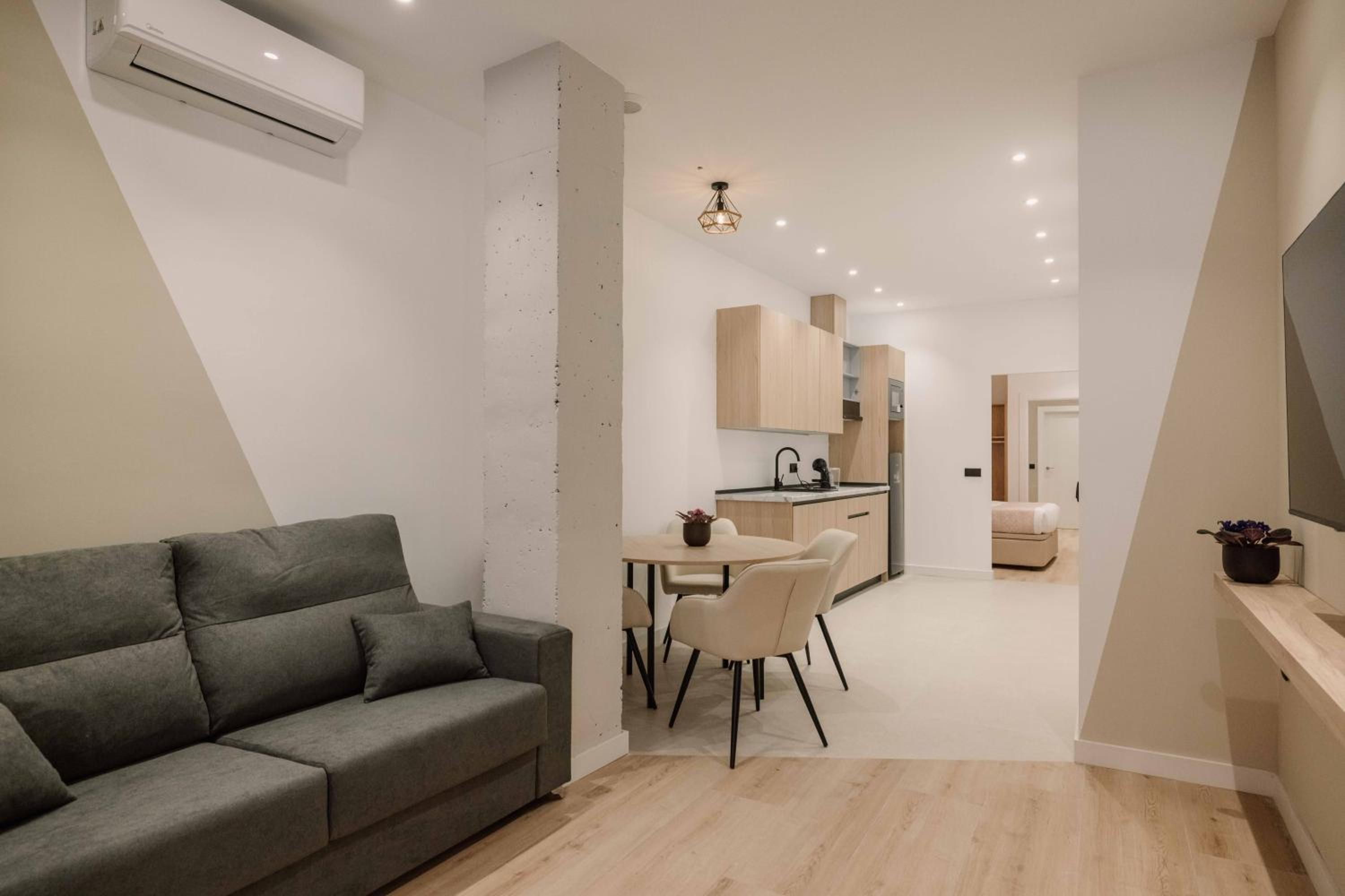 One-Bedroom Apartment
