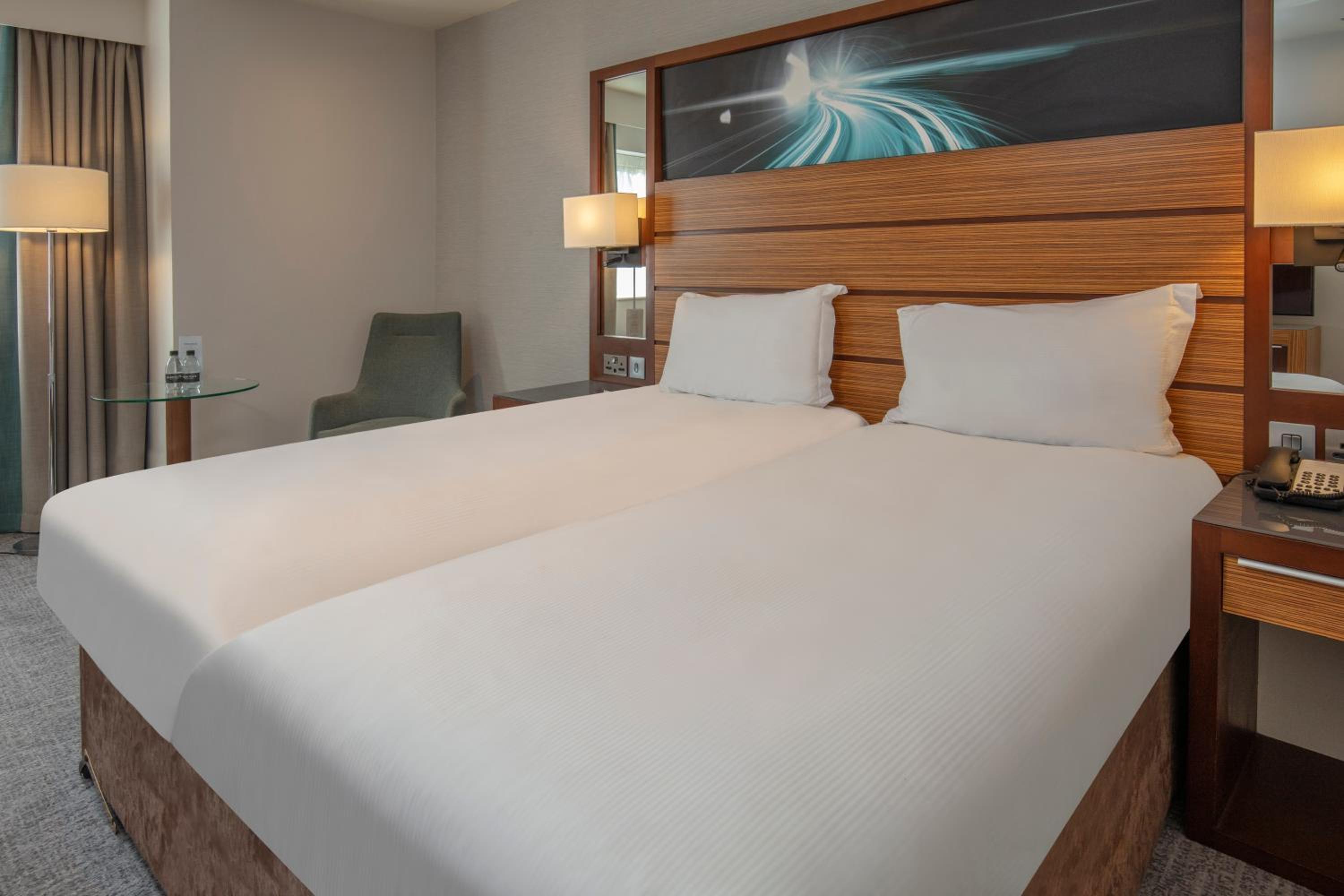 Classic Twin Room - Photo 2