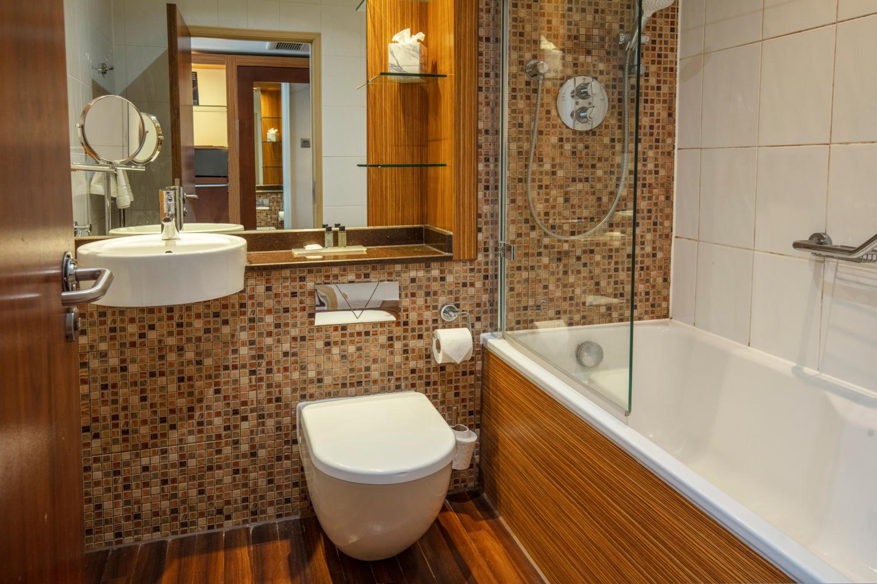 Classic Twin Room - Photo 4