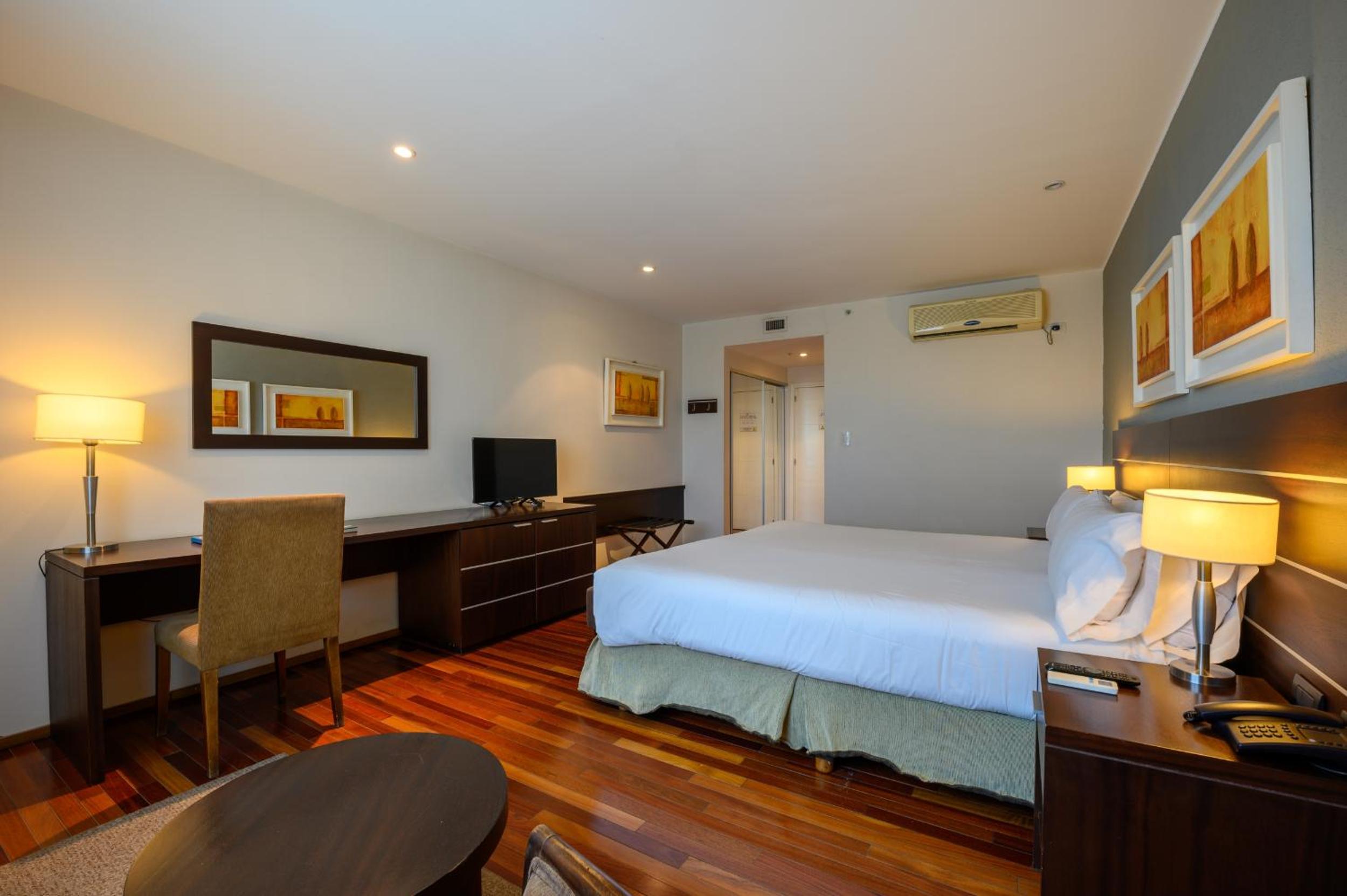 Double Room - Disability Access photo 2