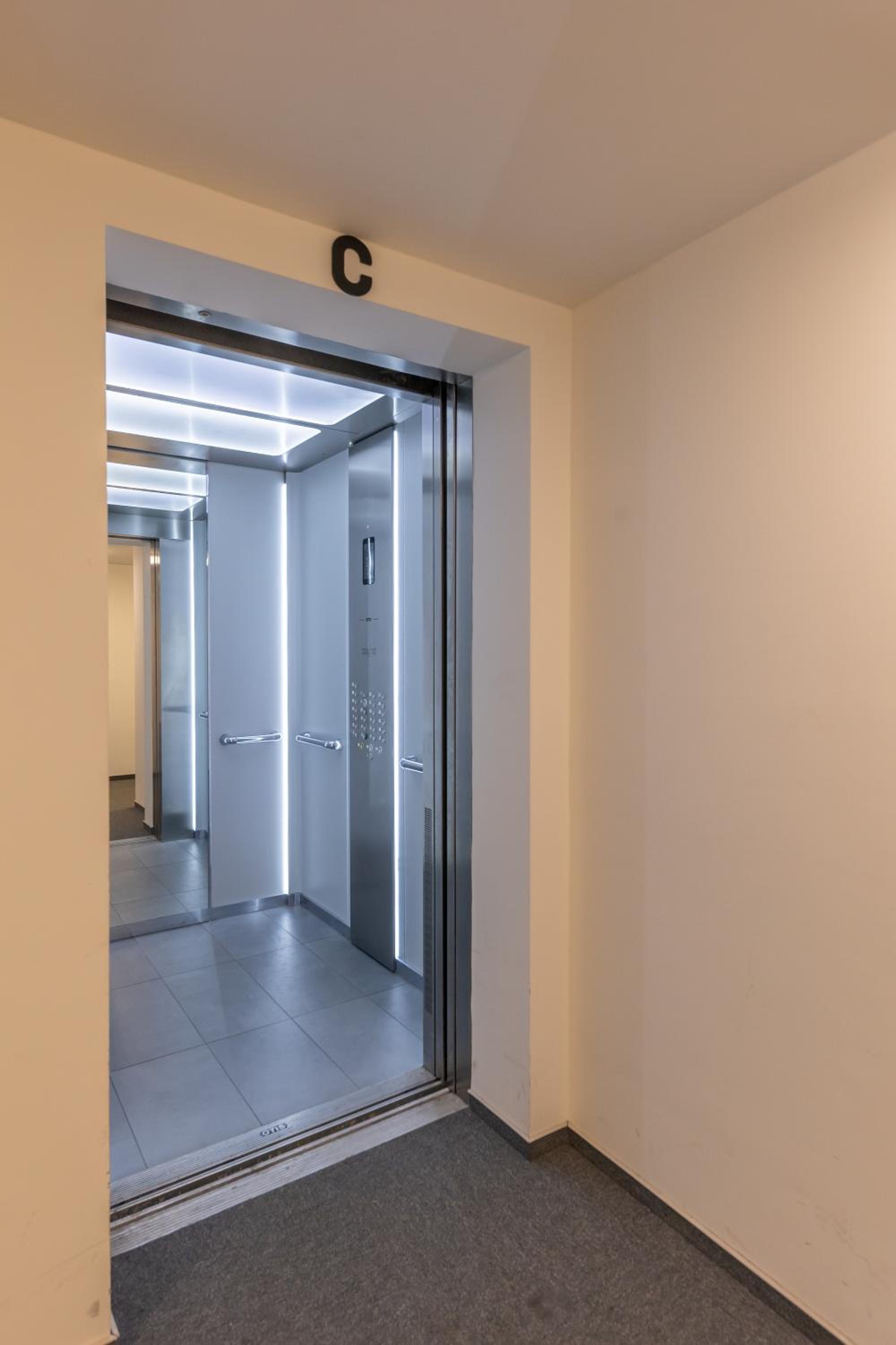 One-Bedroom Apartment - Photo 17