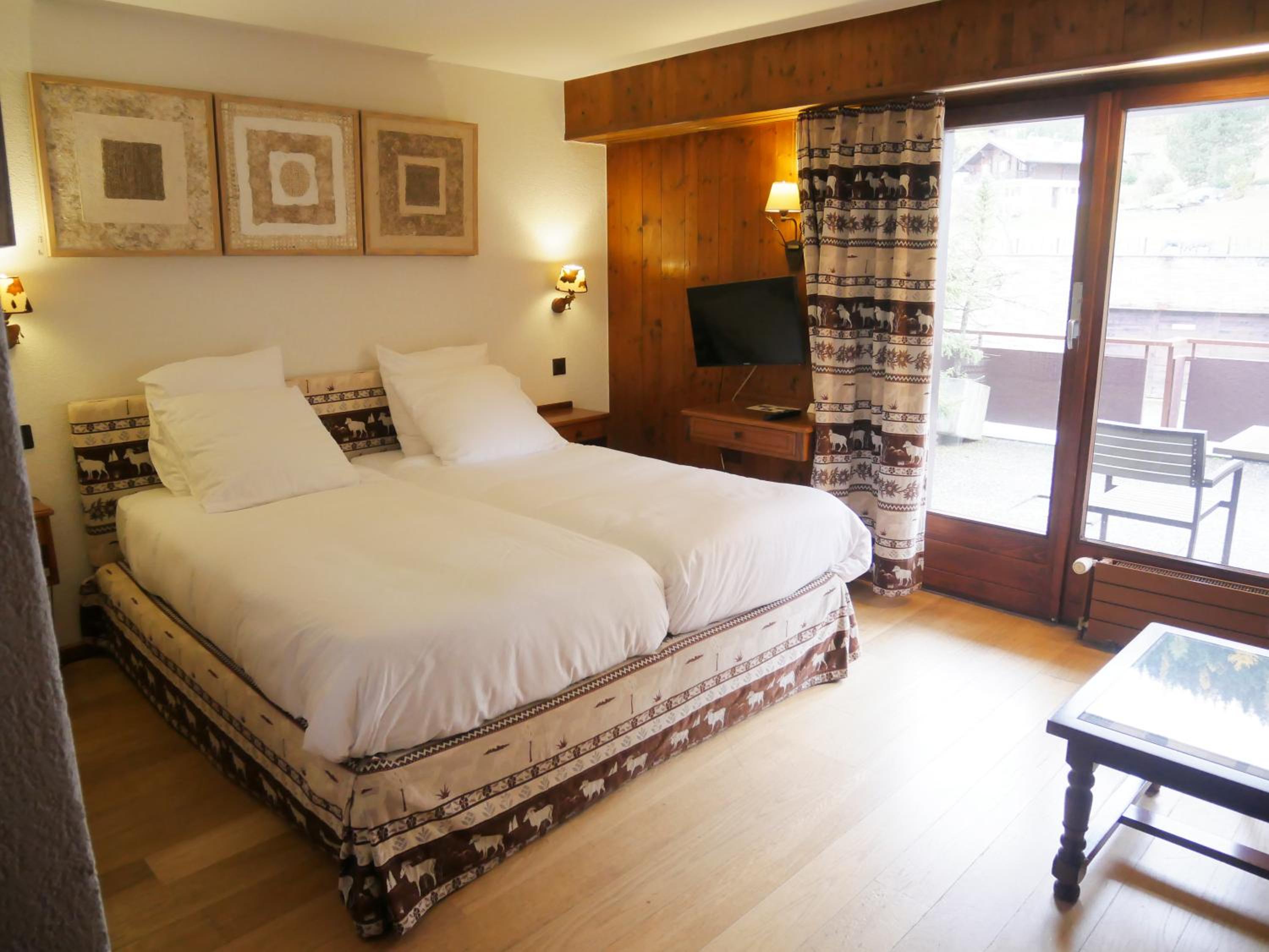Double or Twin Room photo 3