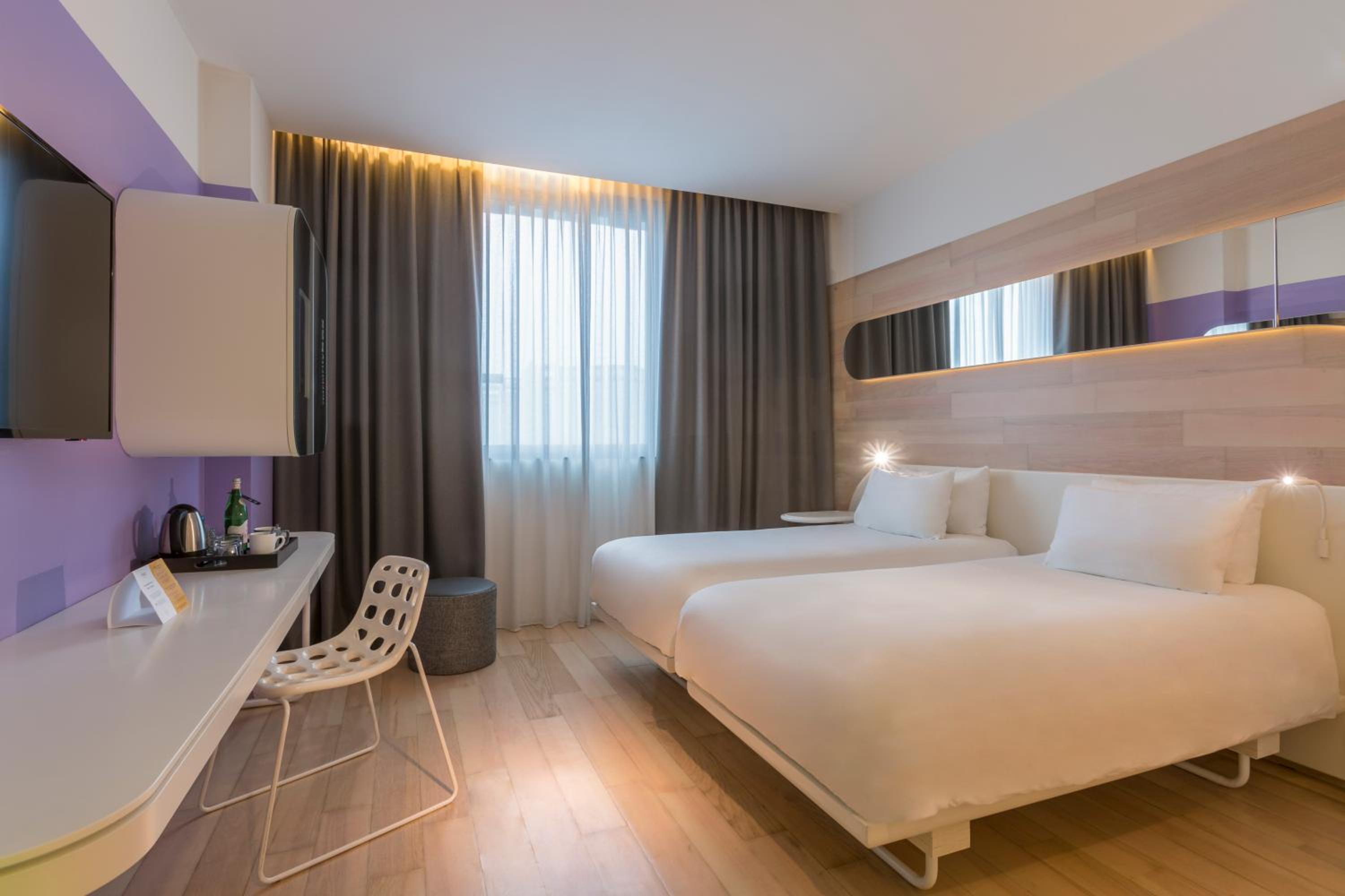 Standard Twin Room with Two Twin Beds