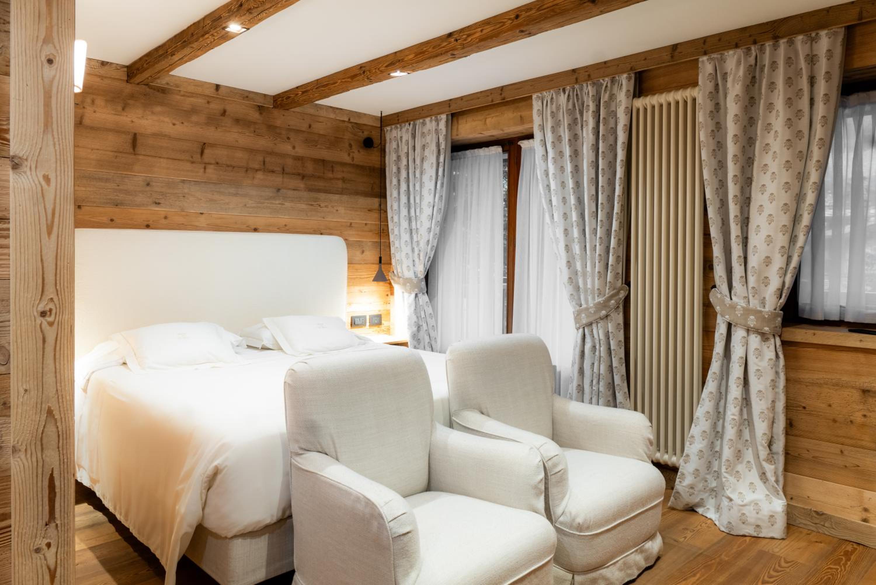 Double Room with Balcony - Photo 2