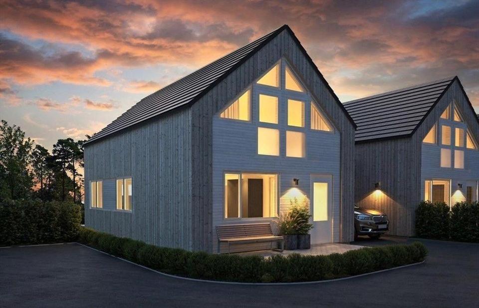 Four-Bedroom House photo 2