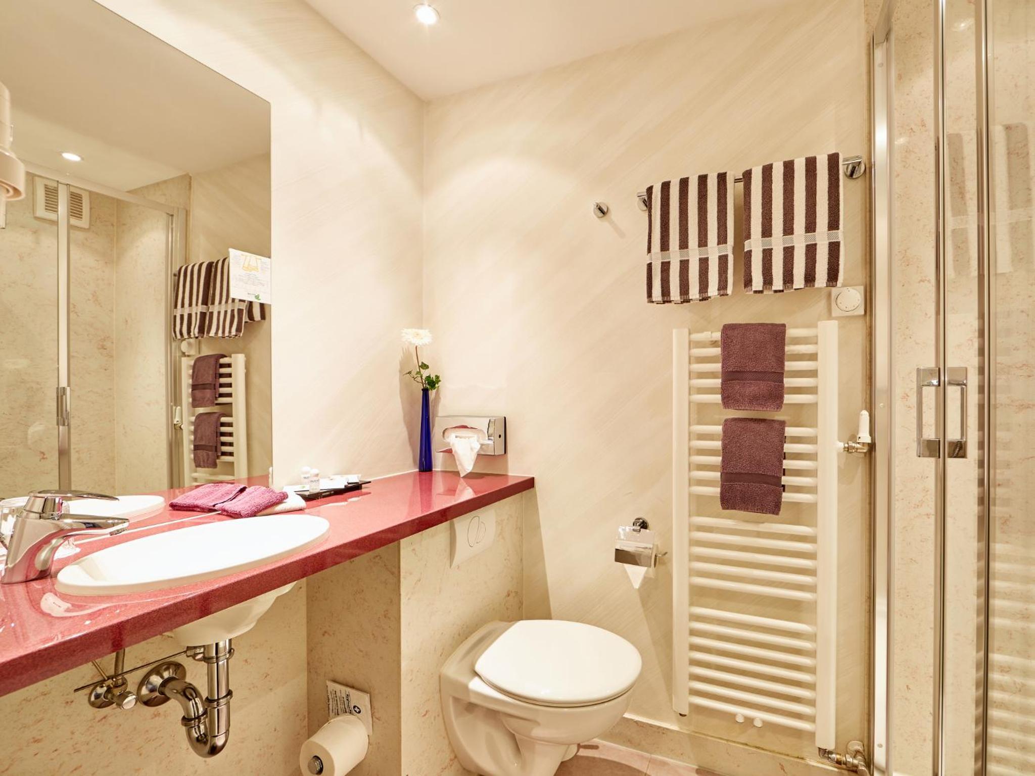 Standard Double Room - Photo 4