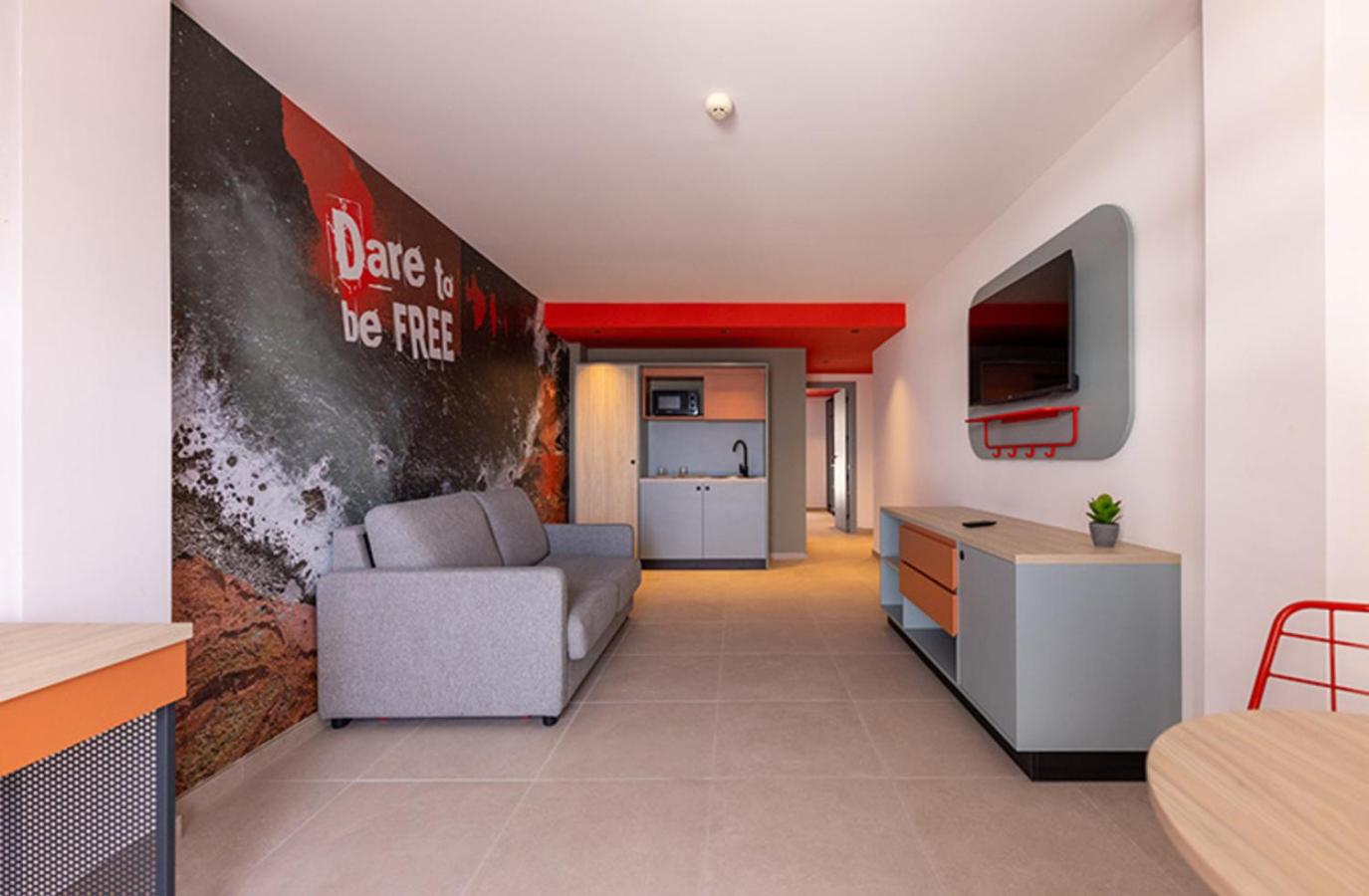Suite Loft con Vista a la Piscina