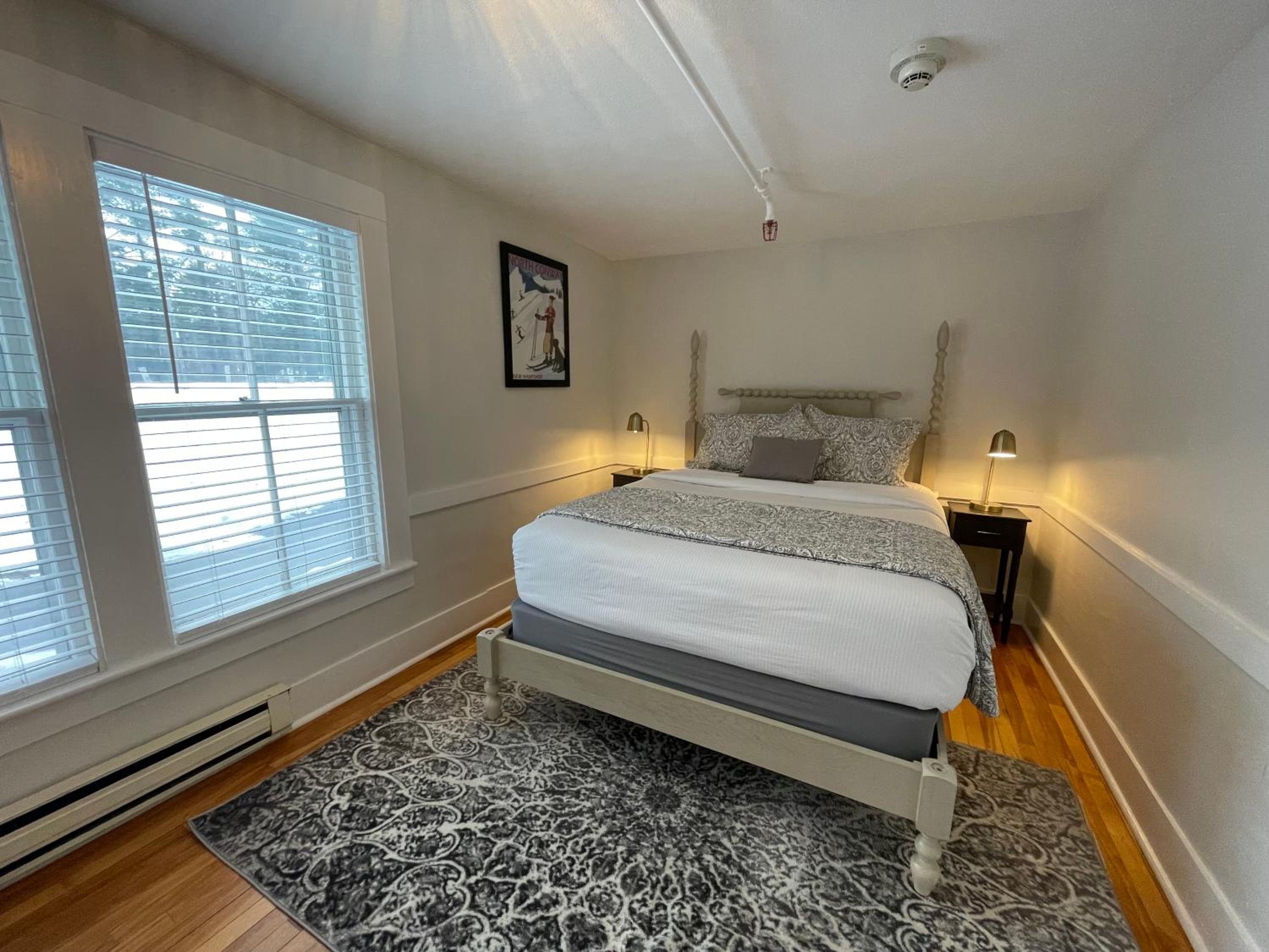 Queen Room with Shared Bathroom