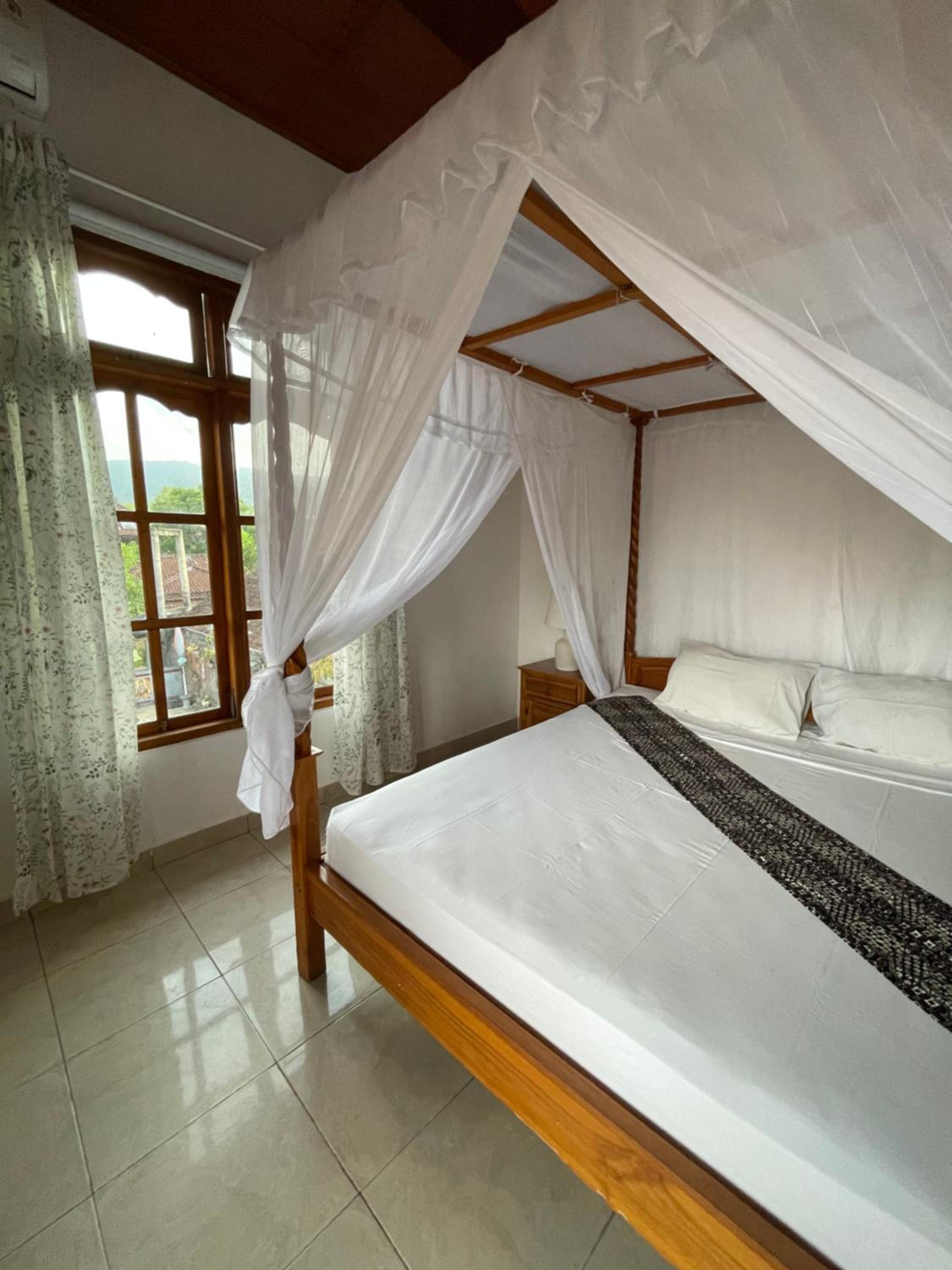 Deluxe Bungalow