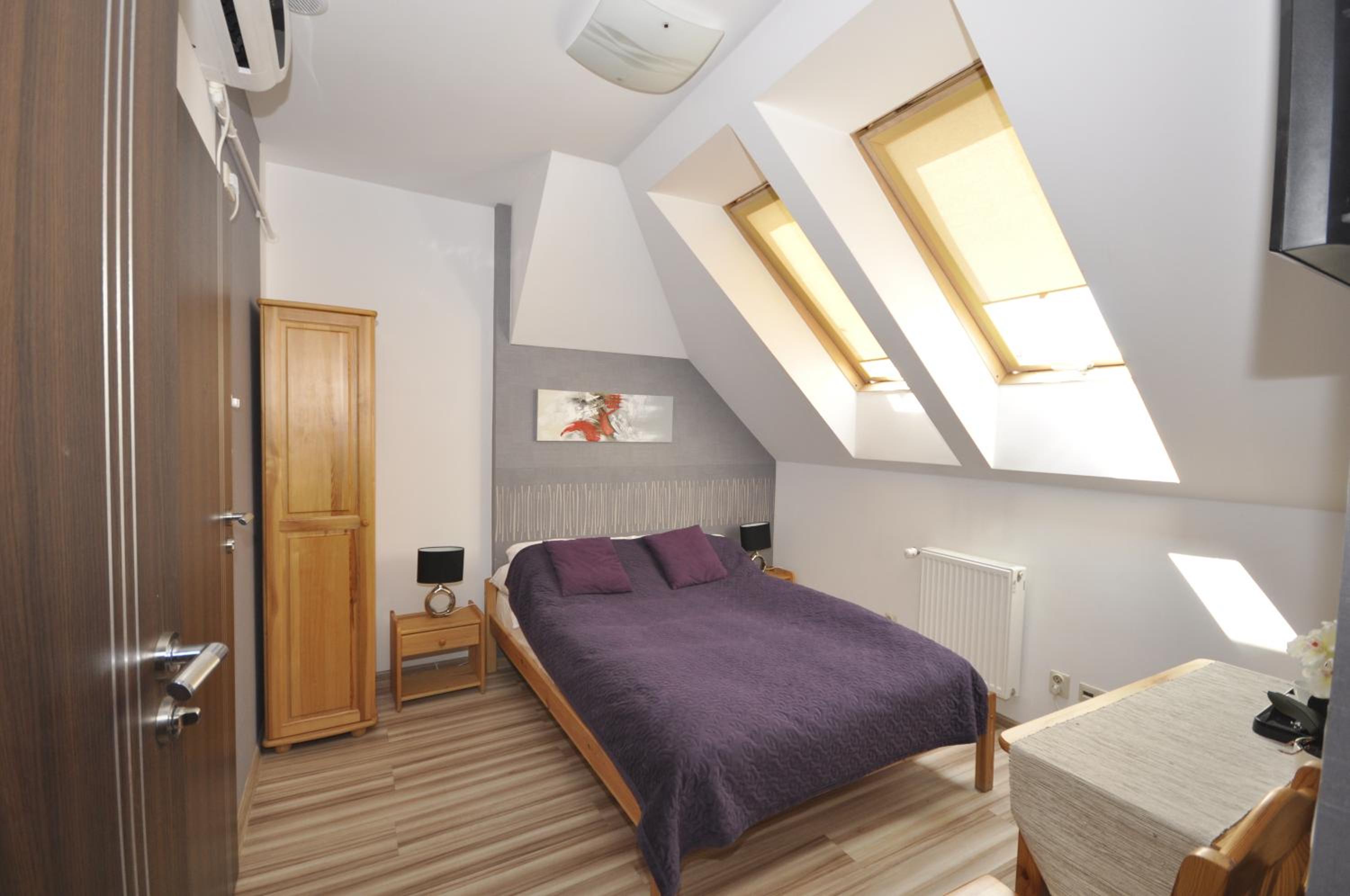 Standard Double Room photo 2
