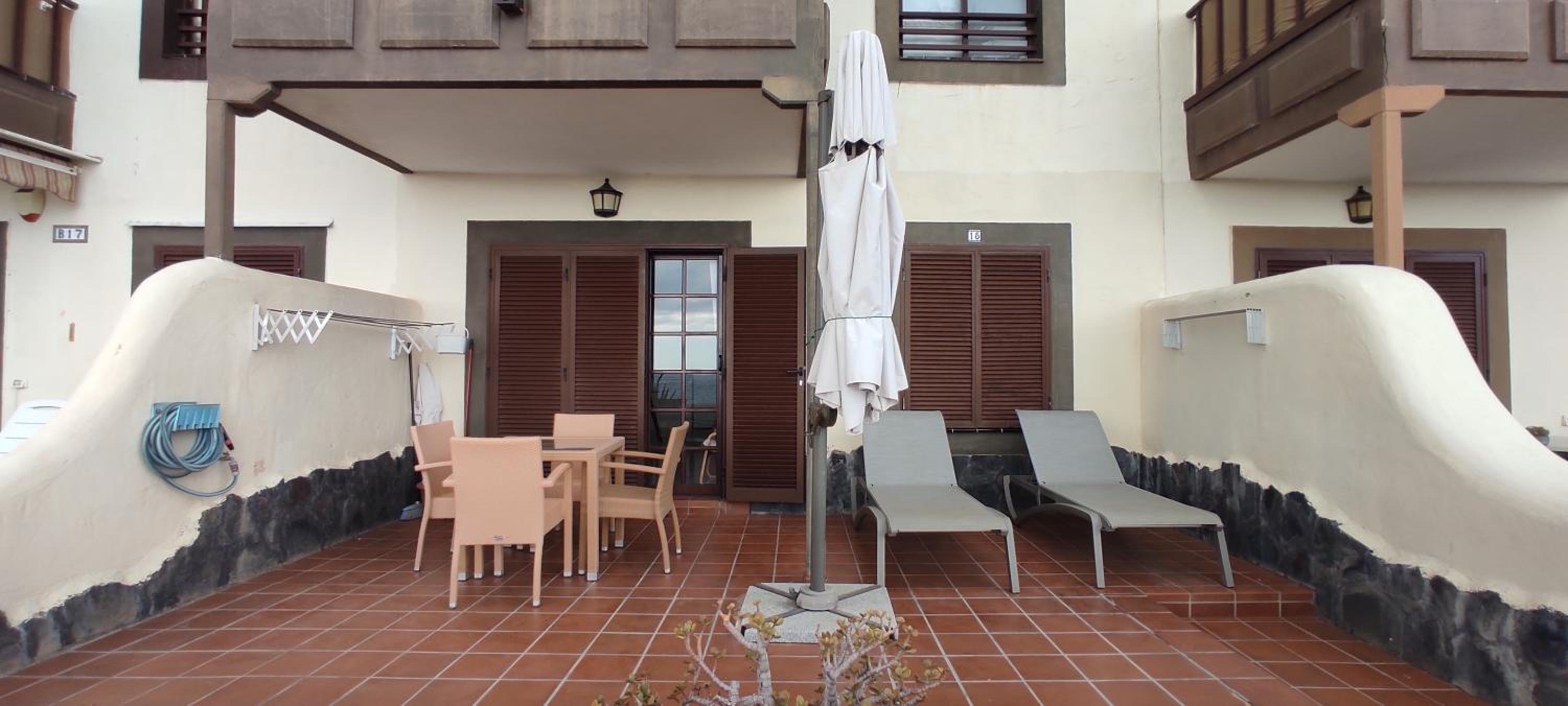 One-Bedroom Apartment - Oceanfront photo 3