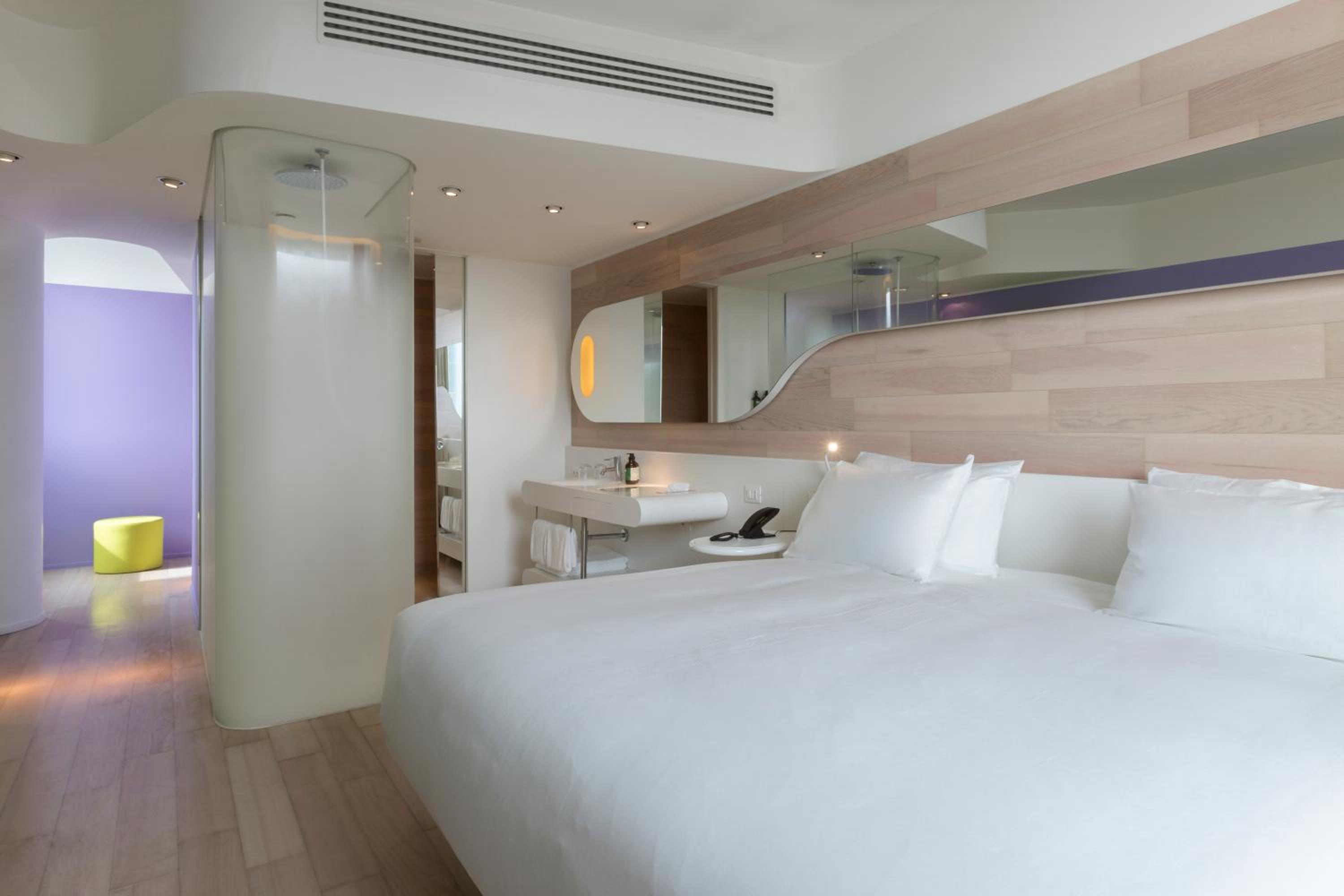 Premium King Room