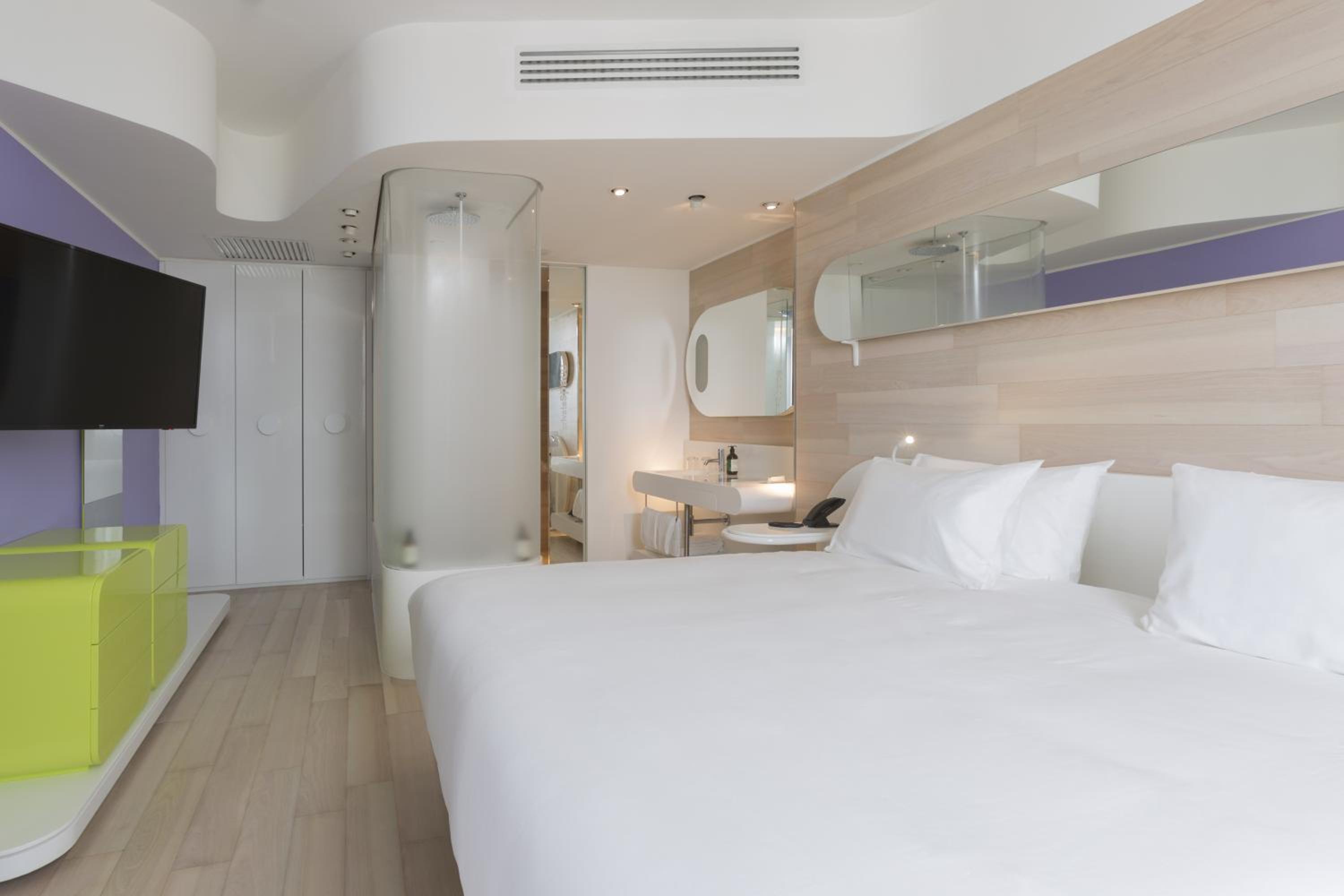 One-Bedroom Suite