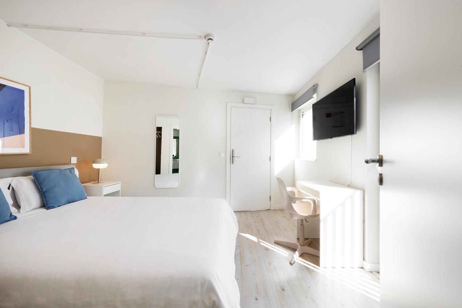 Superior Double Room - Photo 9